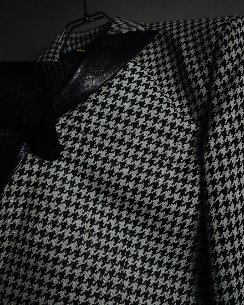 –SPECIAL– "SAINT LAURENT PARIS"
10’s Houndstooth leather-lapel peak blazer