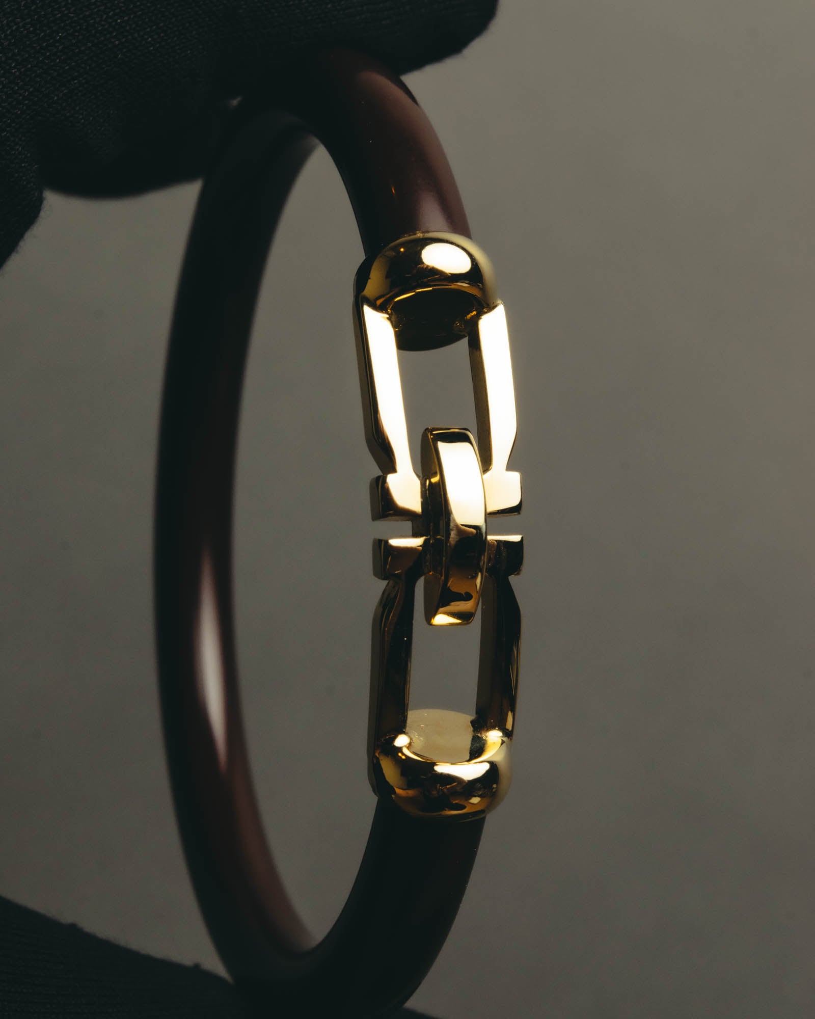 “Salvatore Ferragamo” 90’s-10’s Dark brown double Gancini bangle
