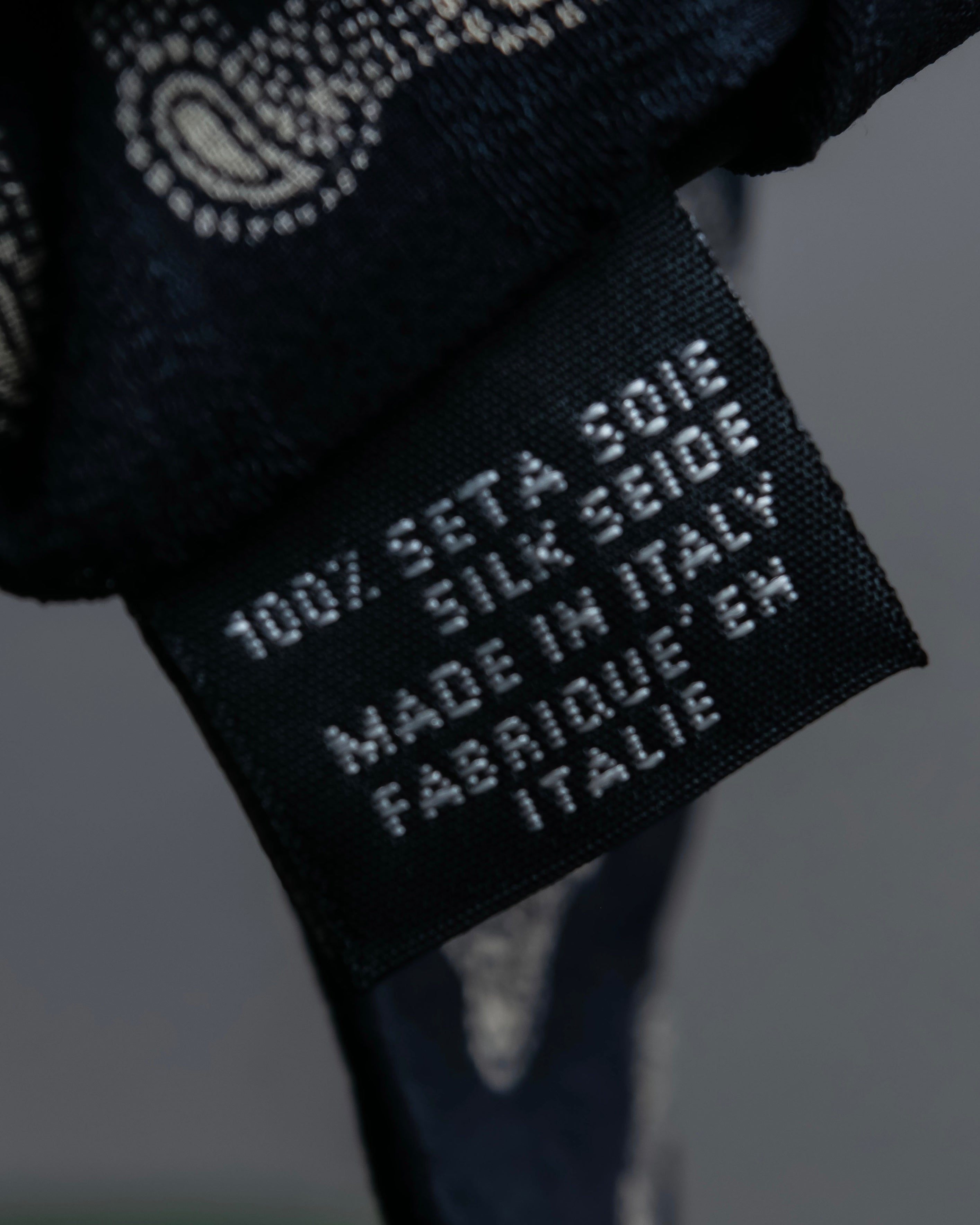 "GIORGIO ARMANI" Paisley pattern silk monotone necktie