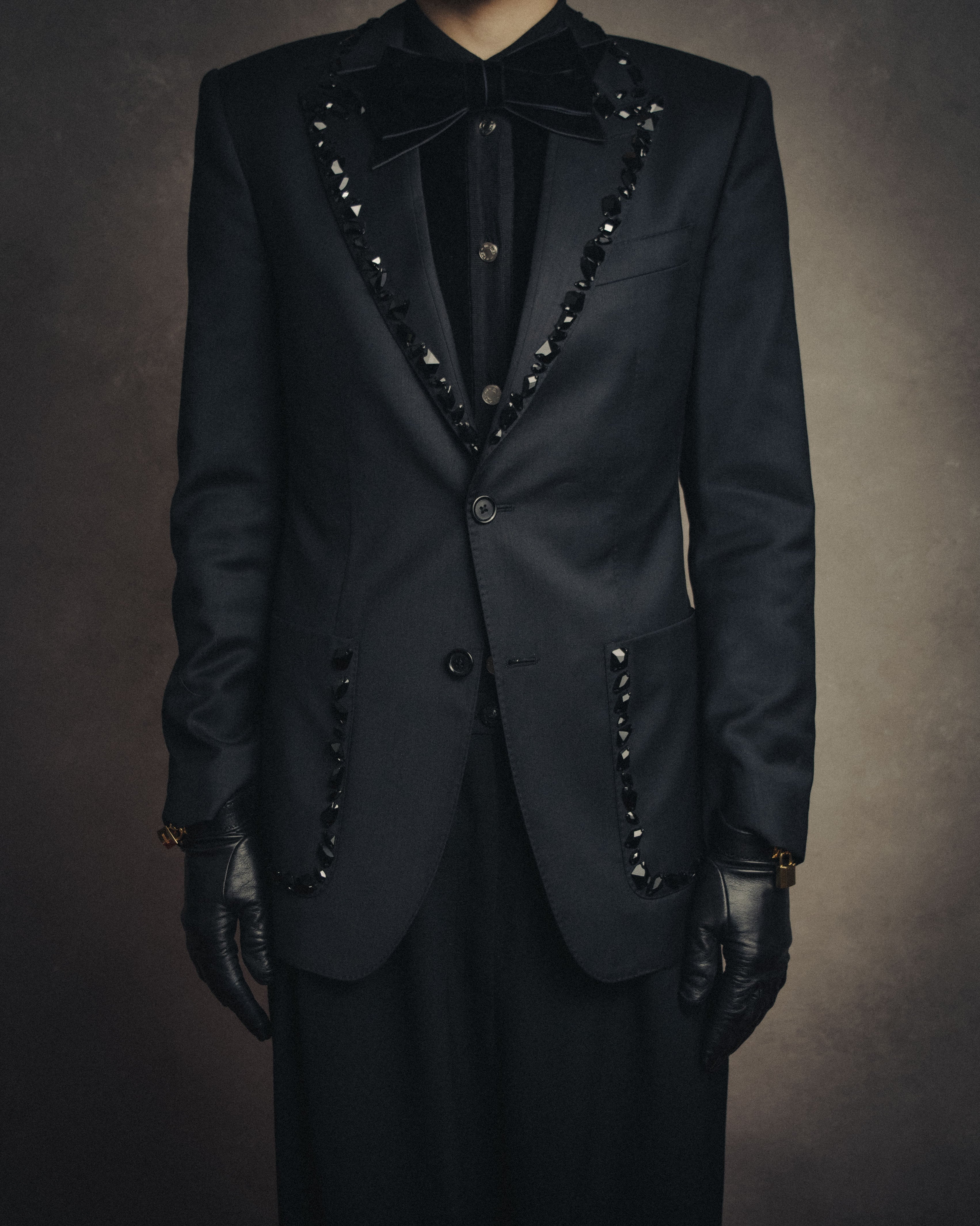 –SPECIAL– “DOLCE & GABBANA”
2010’s Bejeweled peak lapel Sicilia jacket