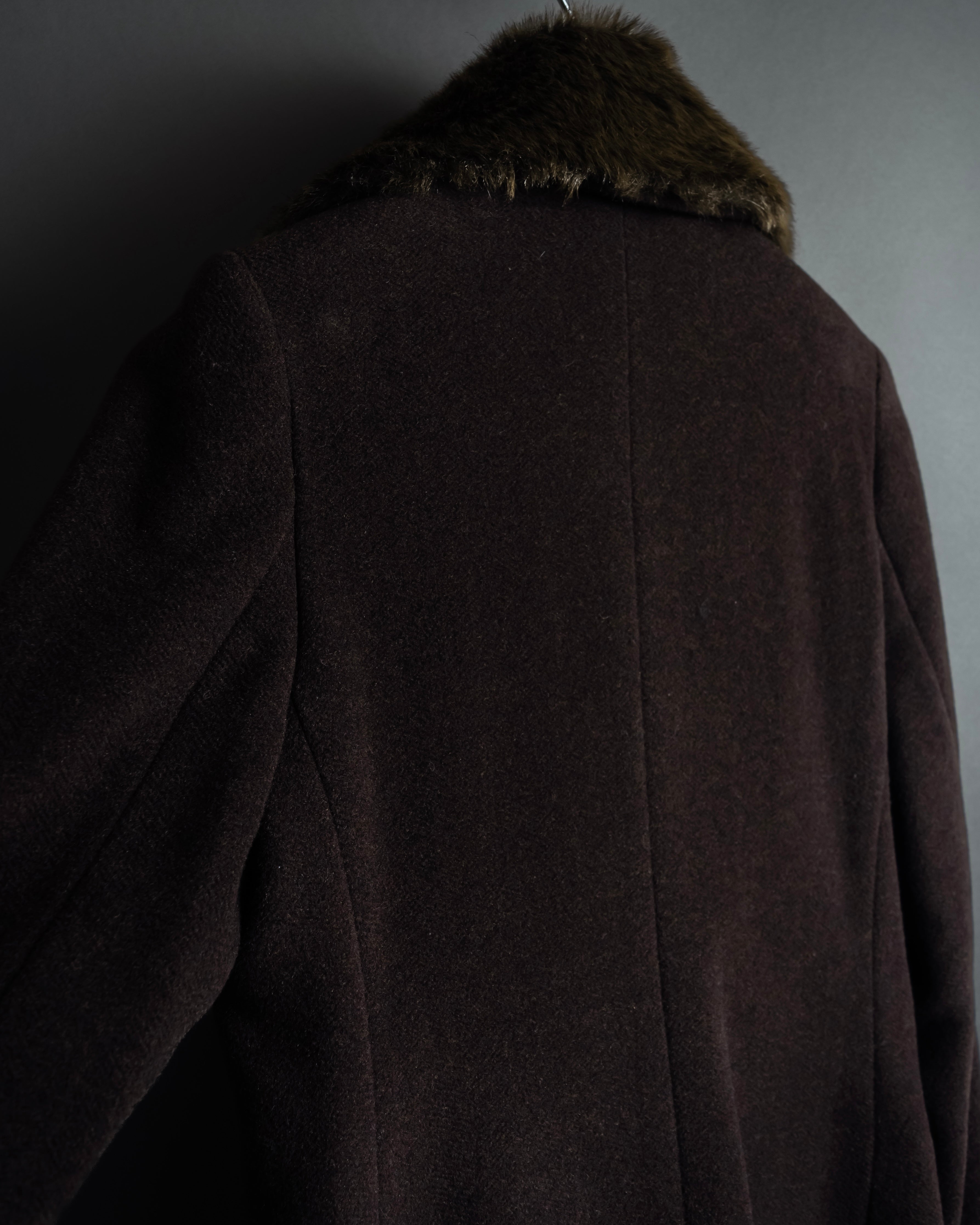 "miss Chloe" Fur collar switching design wool coat