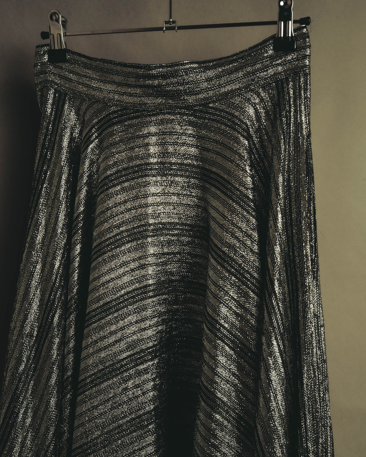 "ENRICO COVERI" 80's-90's Metallic flared maxi skirt