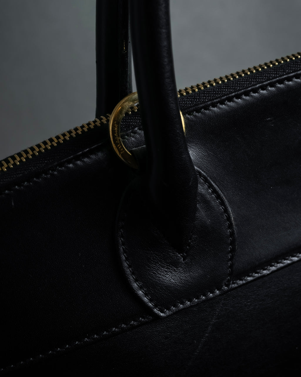 "Salvatore Ferragamo" 90's Animal motif studs design leather bag