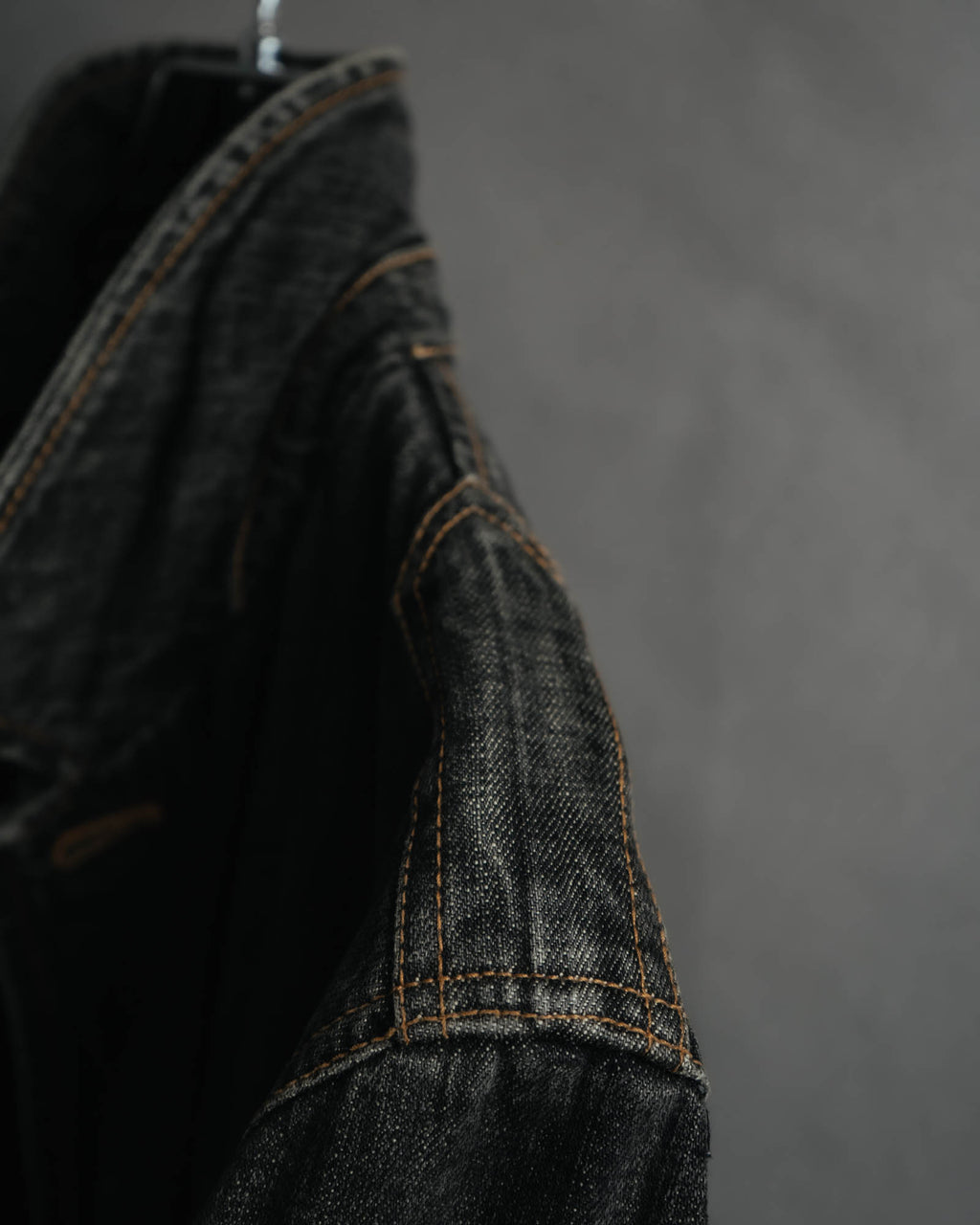 -MOOD MILLÉSIMES- 00’s faded black denim shirt jacket