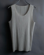 "PLEATS PLEASE ISSEY MIYAKE" Off-white tank top