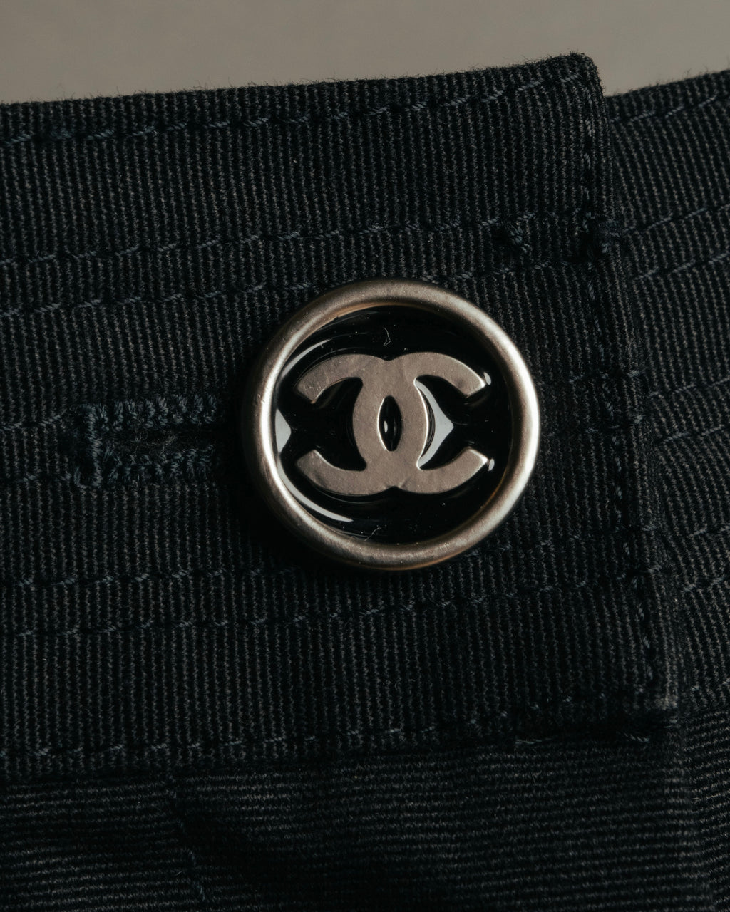 “CHANEL” 2004 Spring grosgrain straight trousers