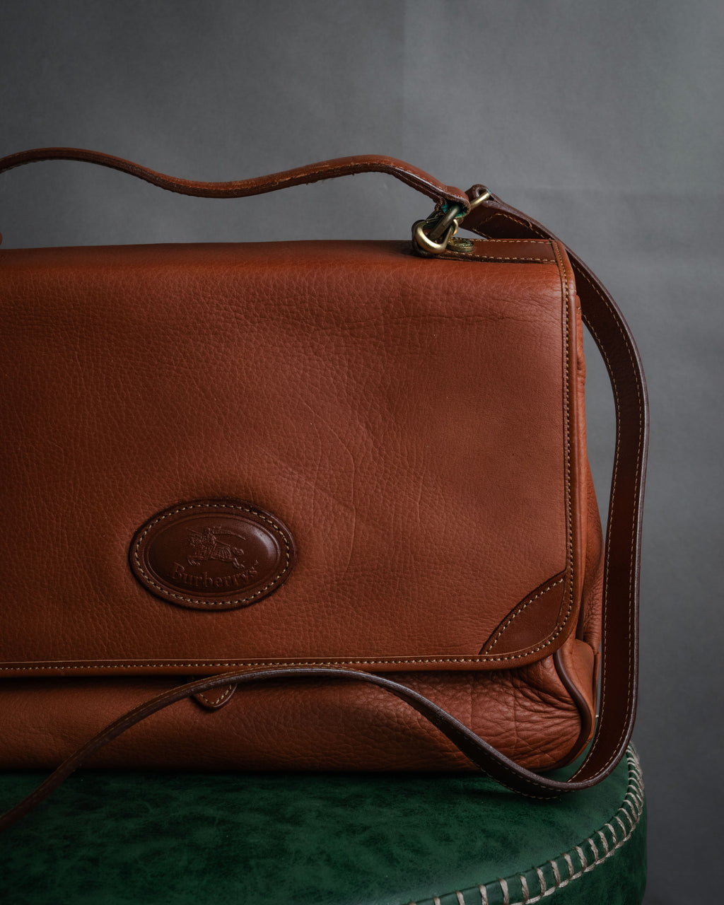 “Burberrys” 80’s-90’s Heritage leather bag