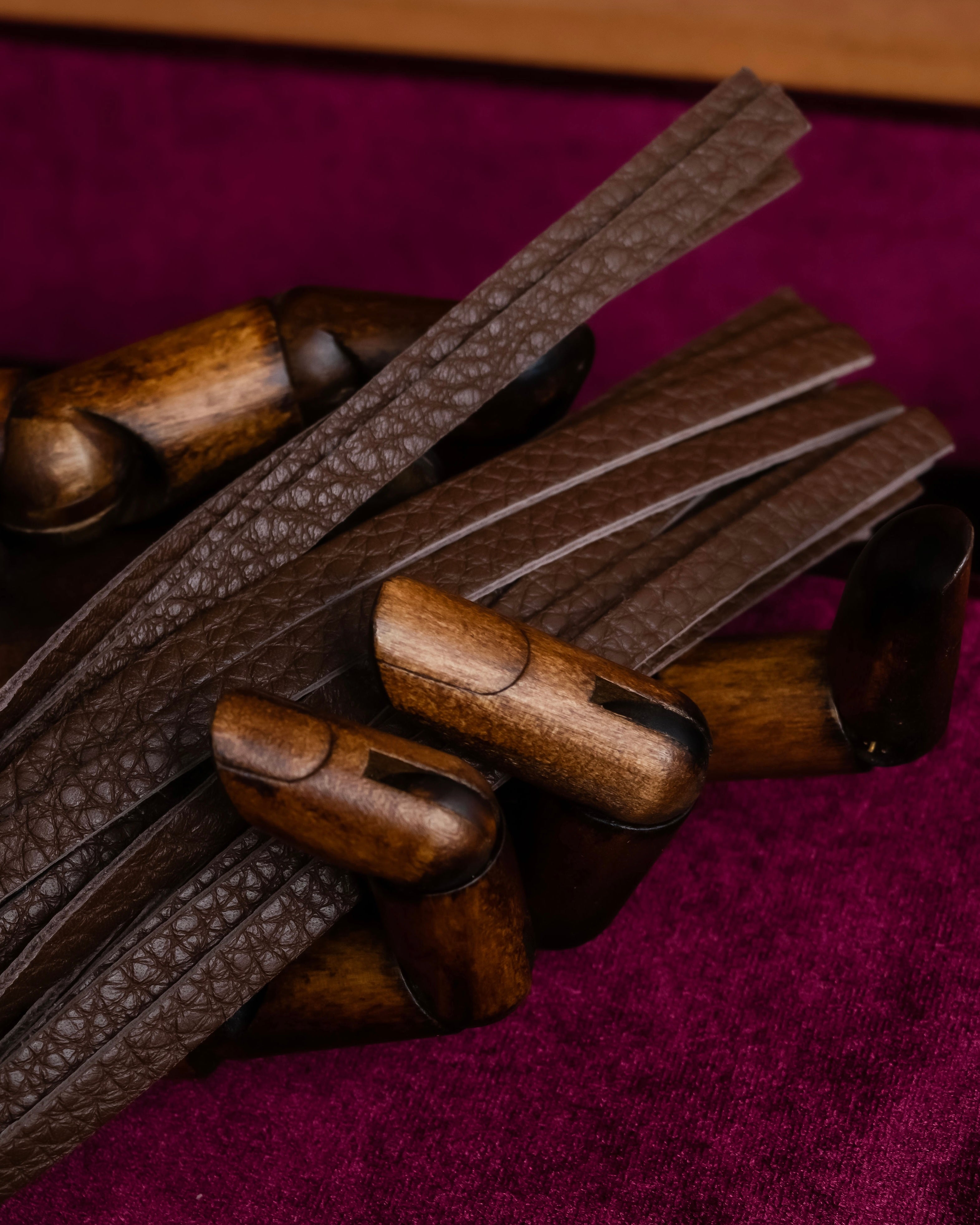 "GUCCI" Bamboo motif leather fringe charm