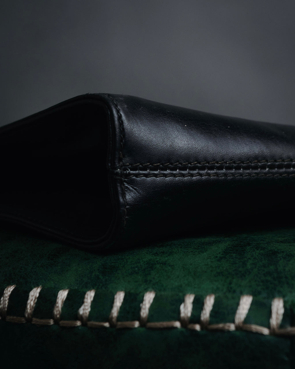 "Salvatore Ferragamo" 90’s Iconic gancini chain shoulder bag