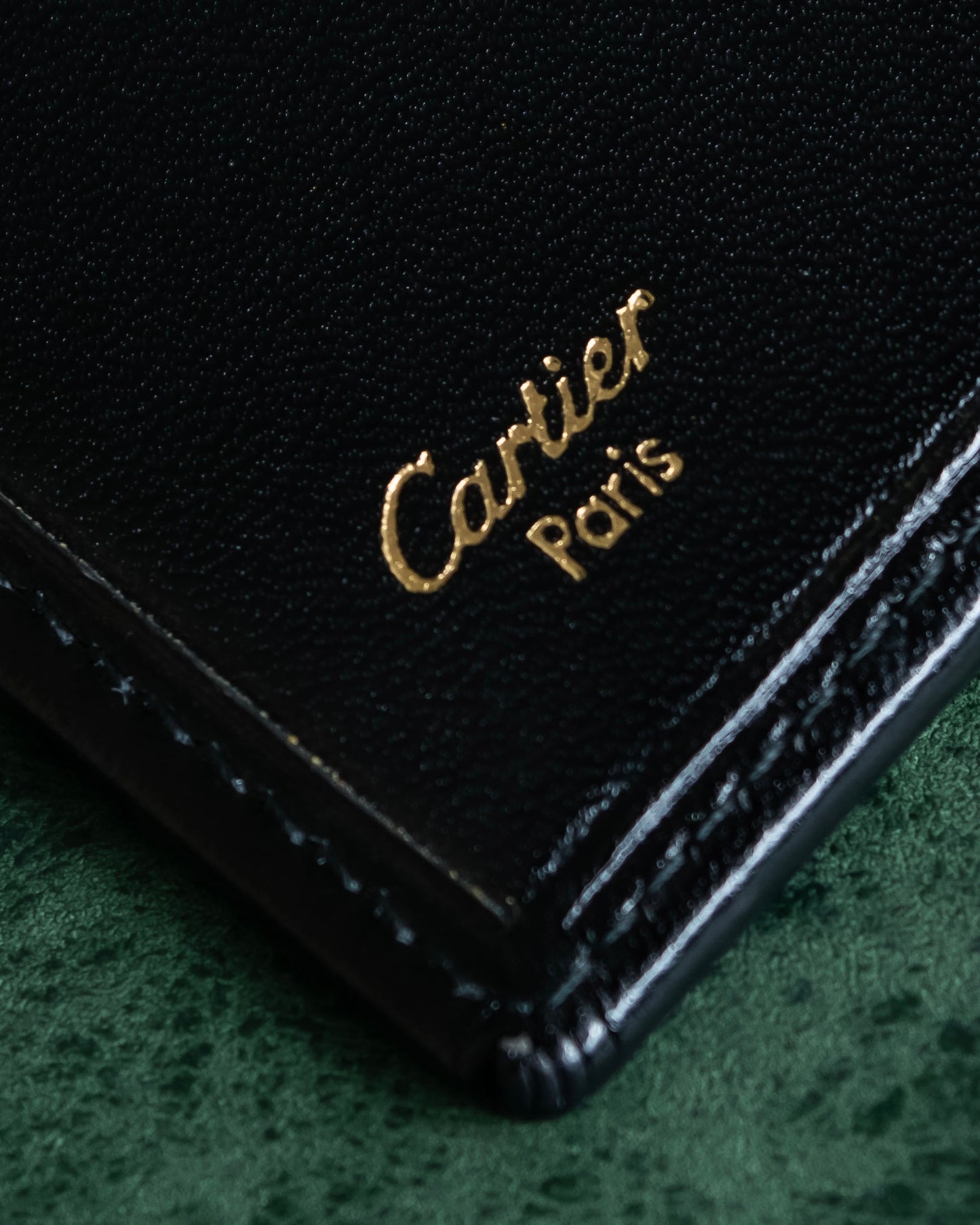 "Cartier" 2C logo engraved leather bi-fold wallet