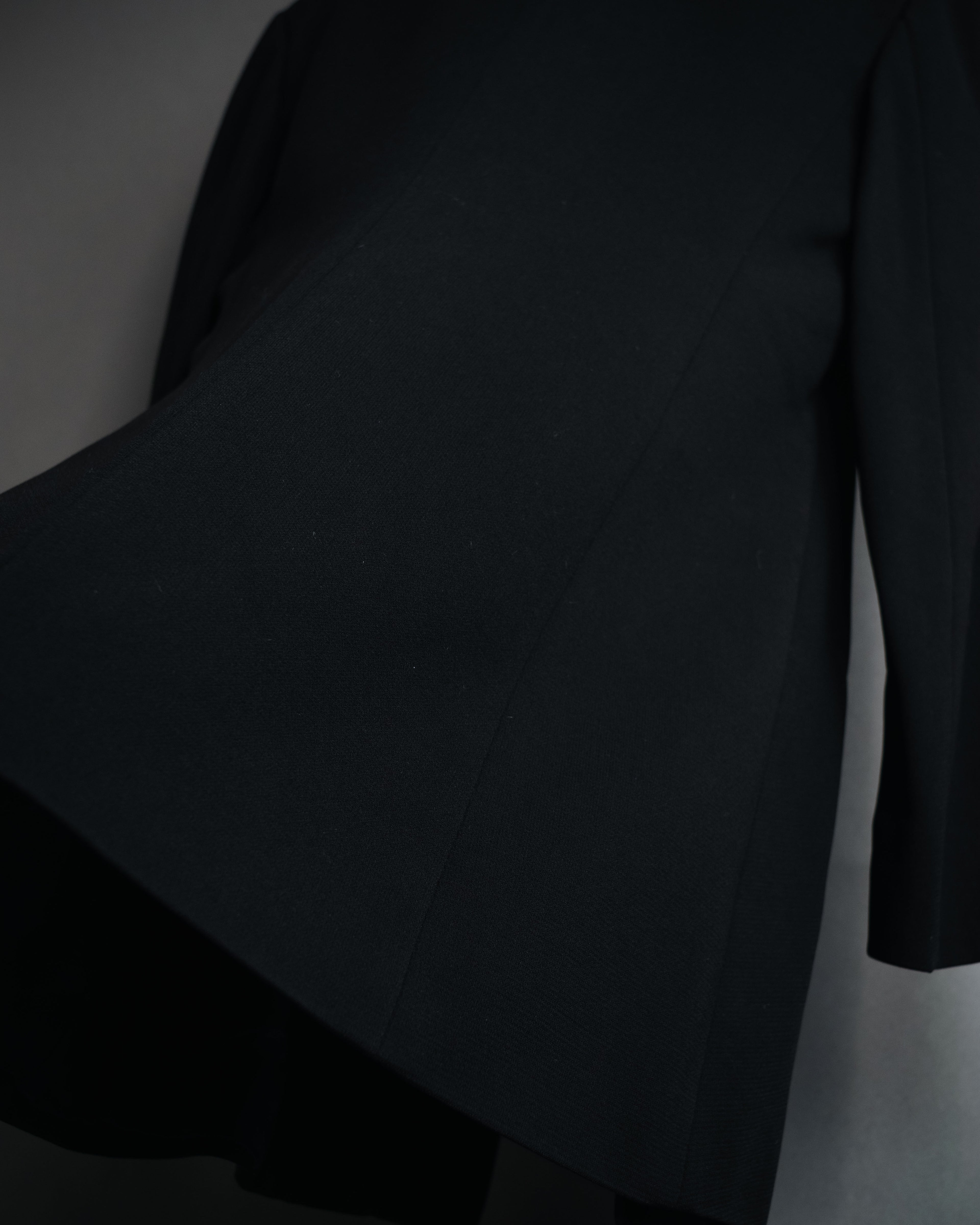 "Max Mara" 00’s Minimalist wrap-front structured jacket