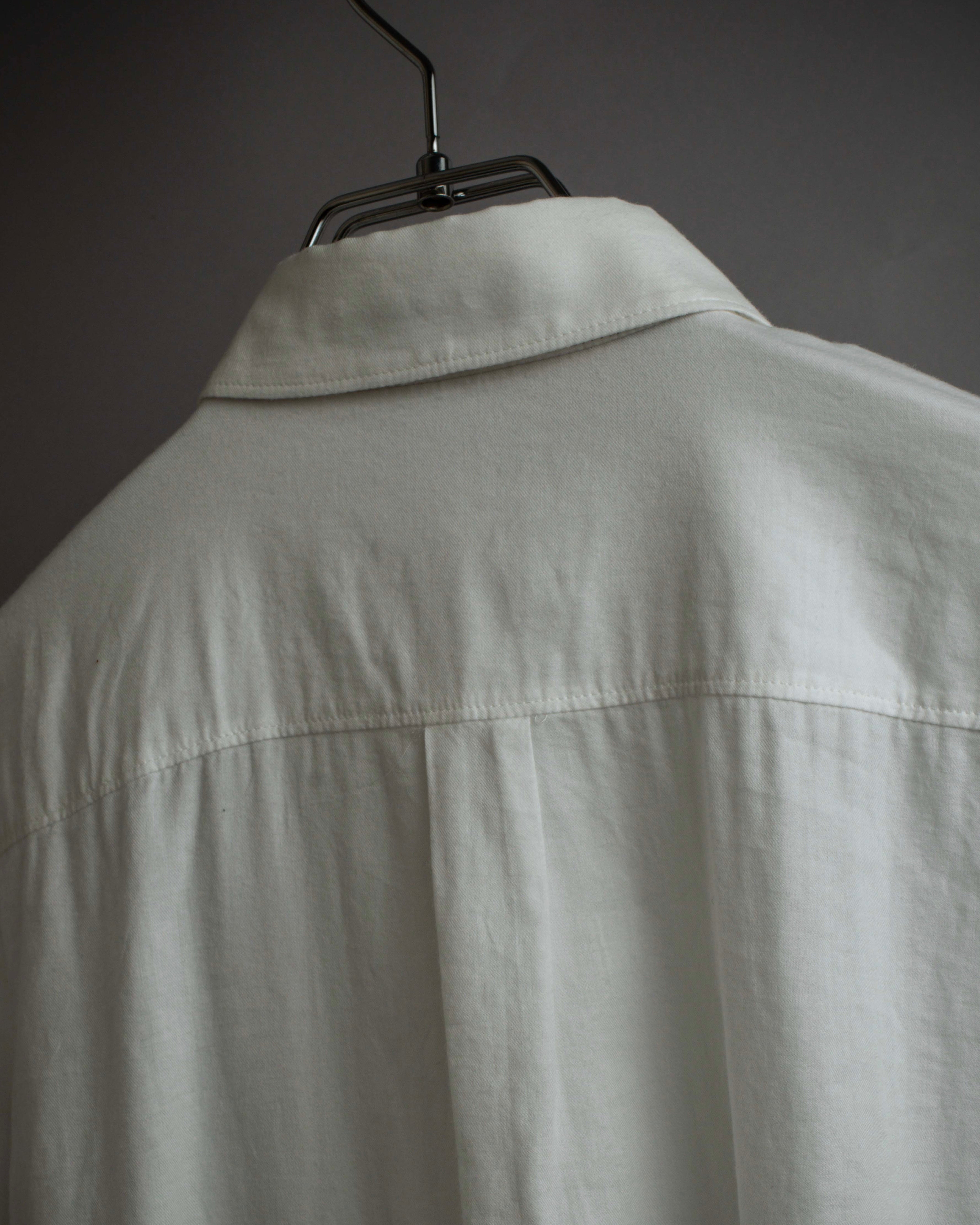 "BURBERRY" Frill design collarless blouse