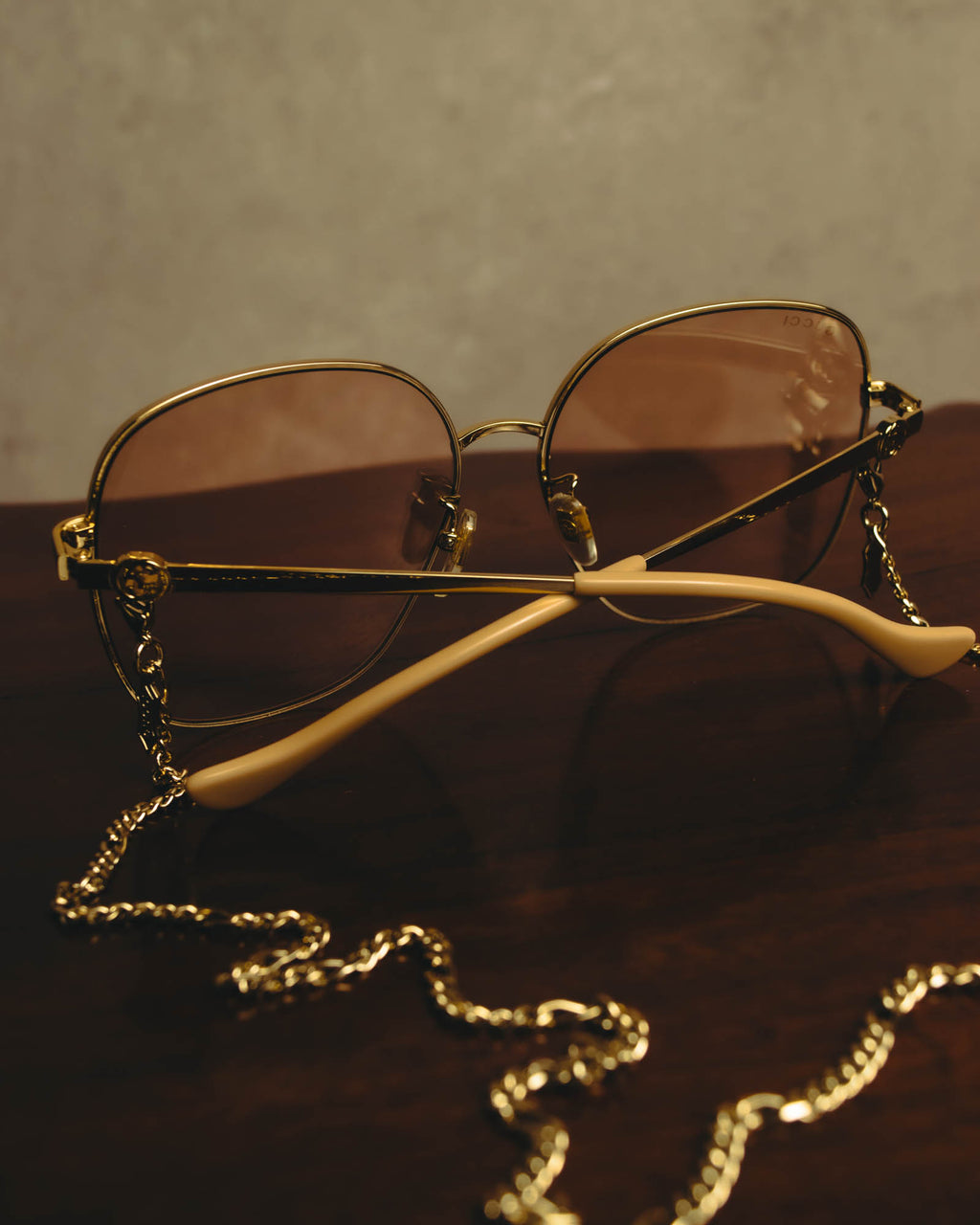 -SPECIAL- “GUCCI” 2016-2022 chain detailed oversized sunglasses