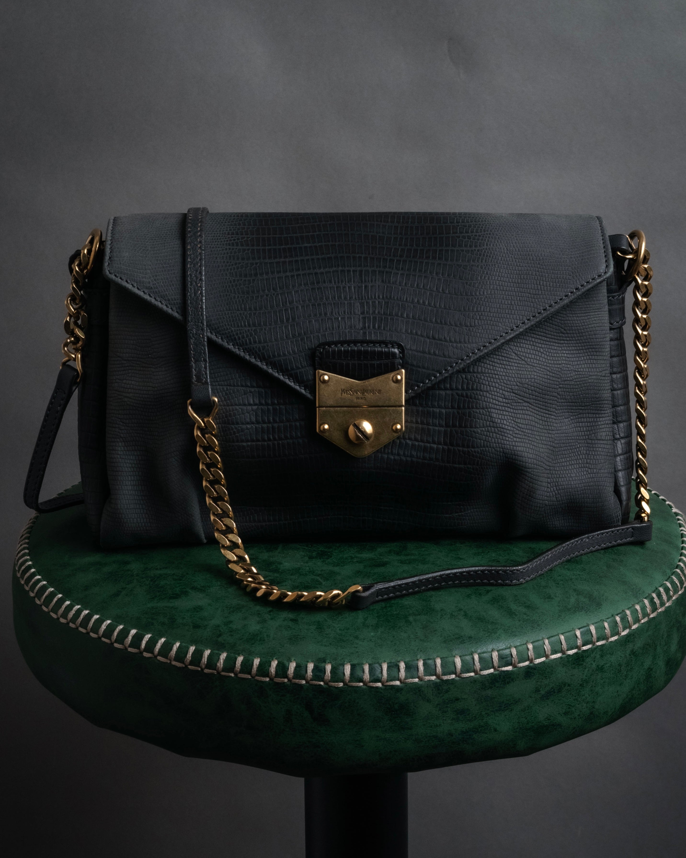 –SPECIAL– “Yves Saint Laurent”
2000’s-2010’s Lizard embossed chain shoulder bag