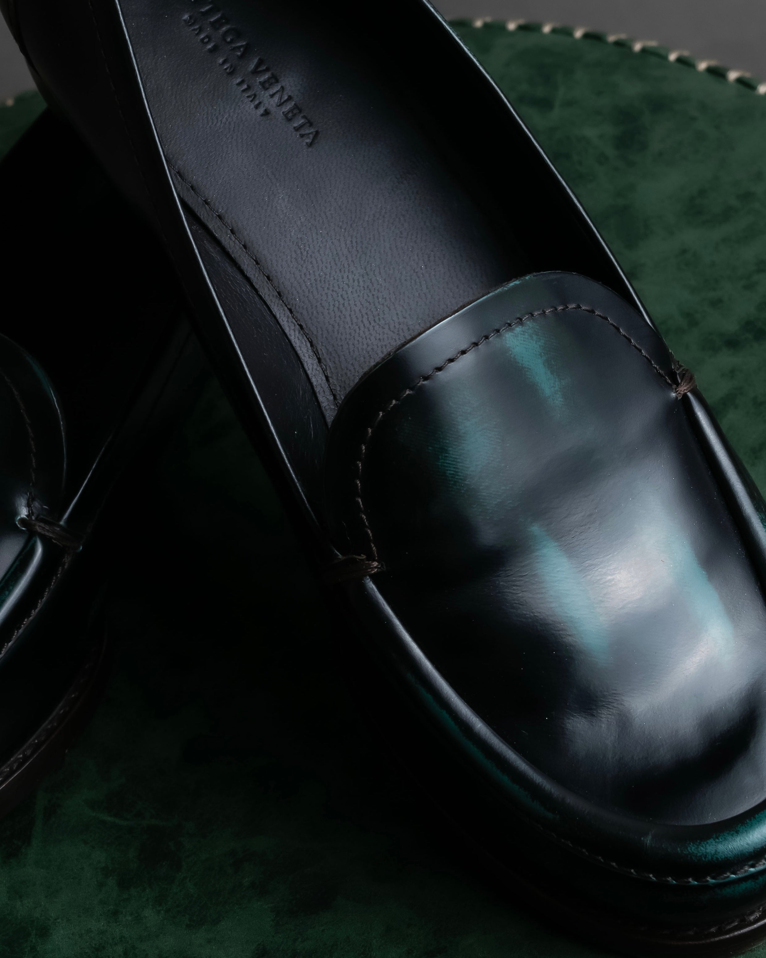"BOTTEGA VENETA" Gradient emerald color leather loafers