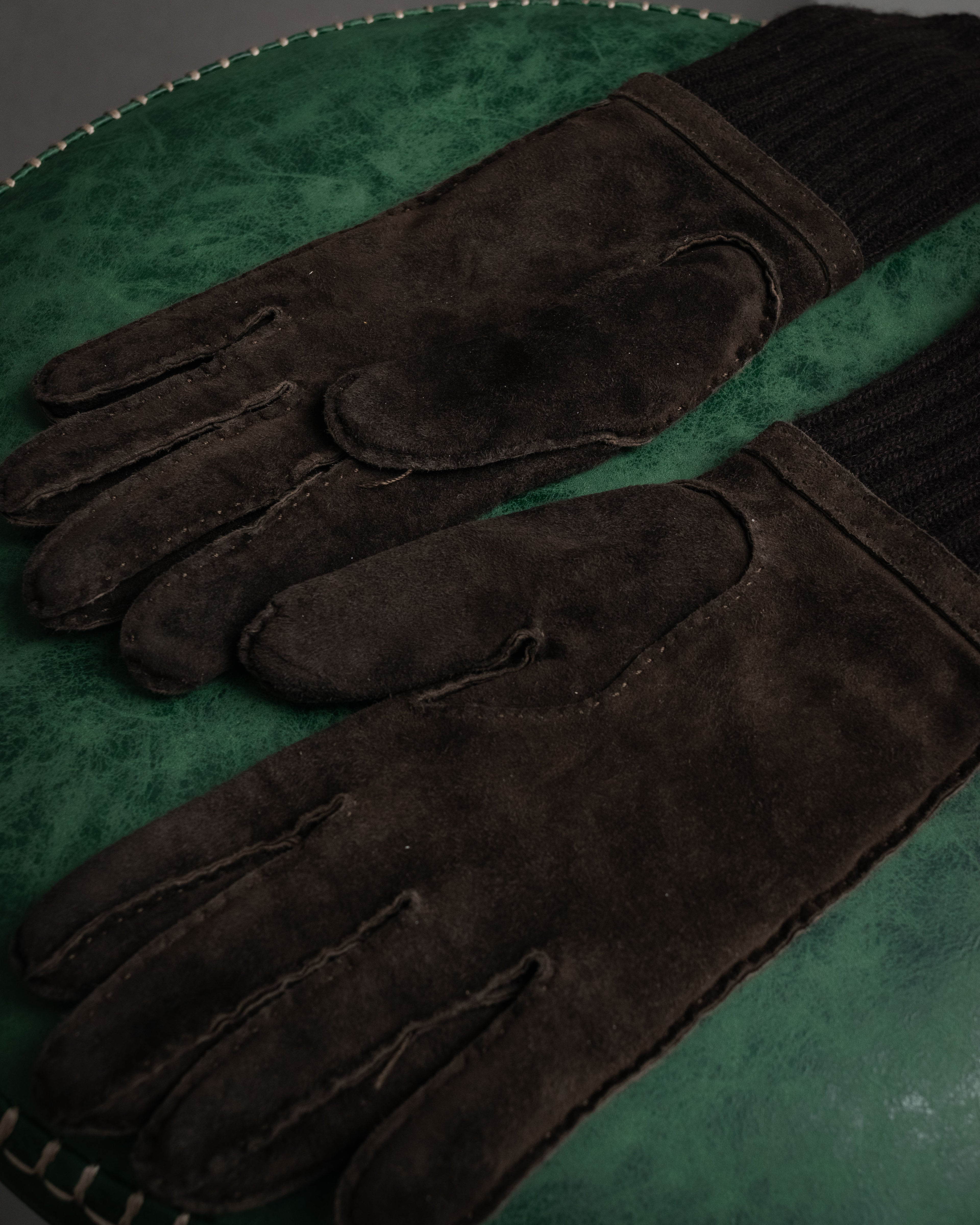 –SPECIAL– “HERMES” 80’s-90’s Cashmere lined suede driving gloves
