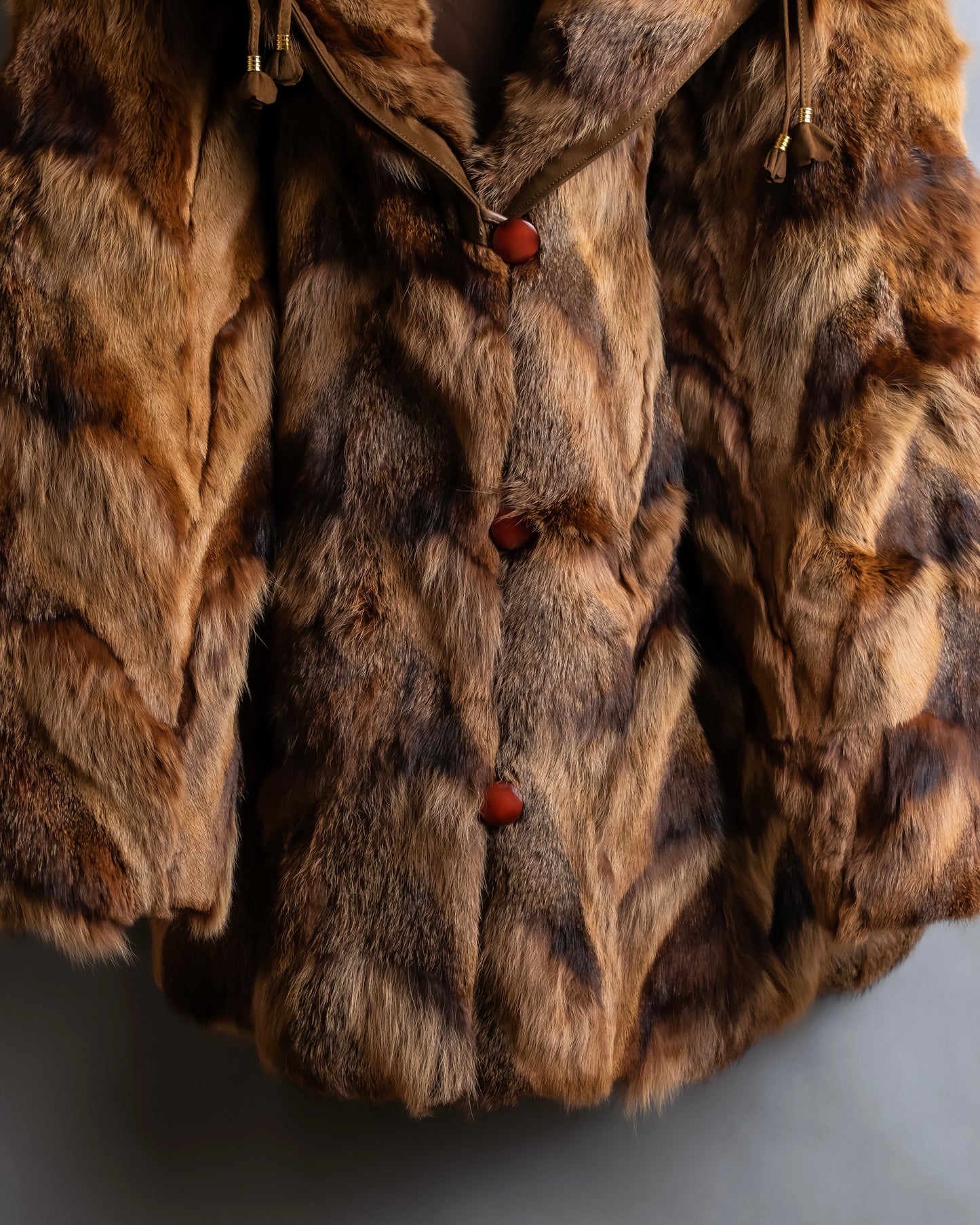 Vintage gradient fur hooded jacket