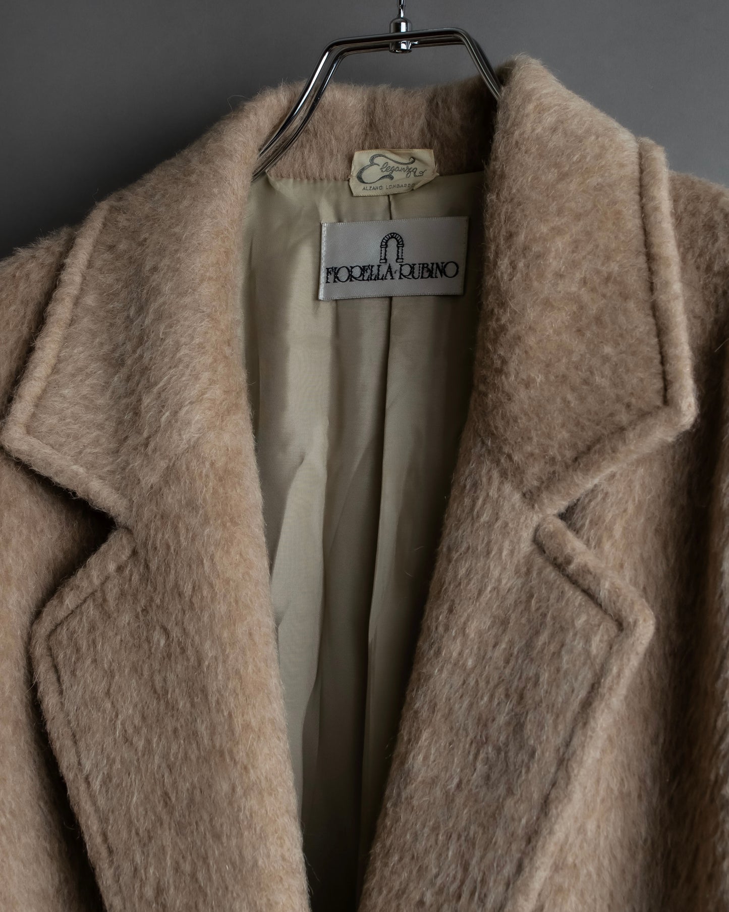 "FIODELLA RUBINO" Brushed beige double breasted chester coat