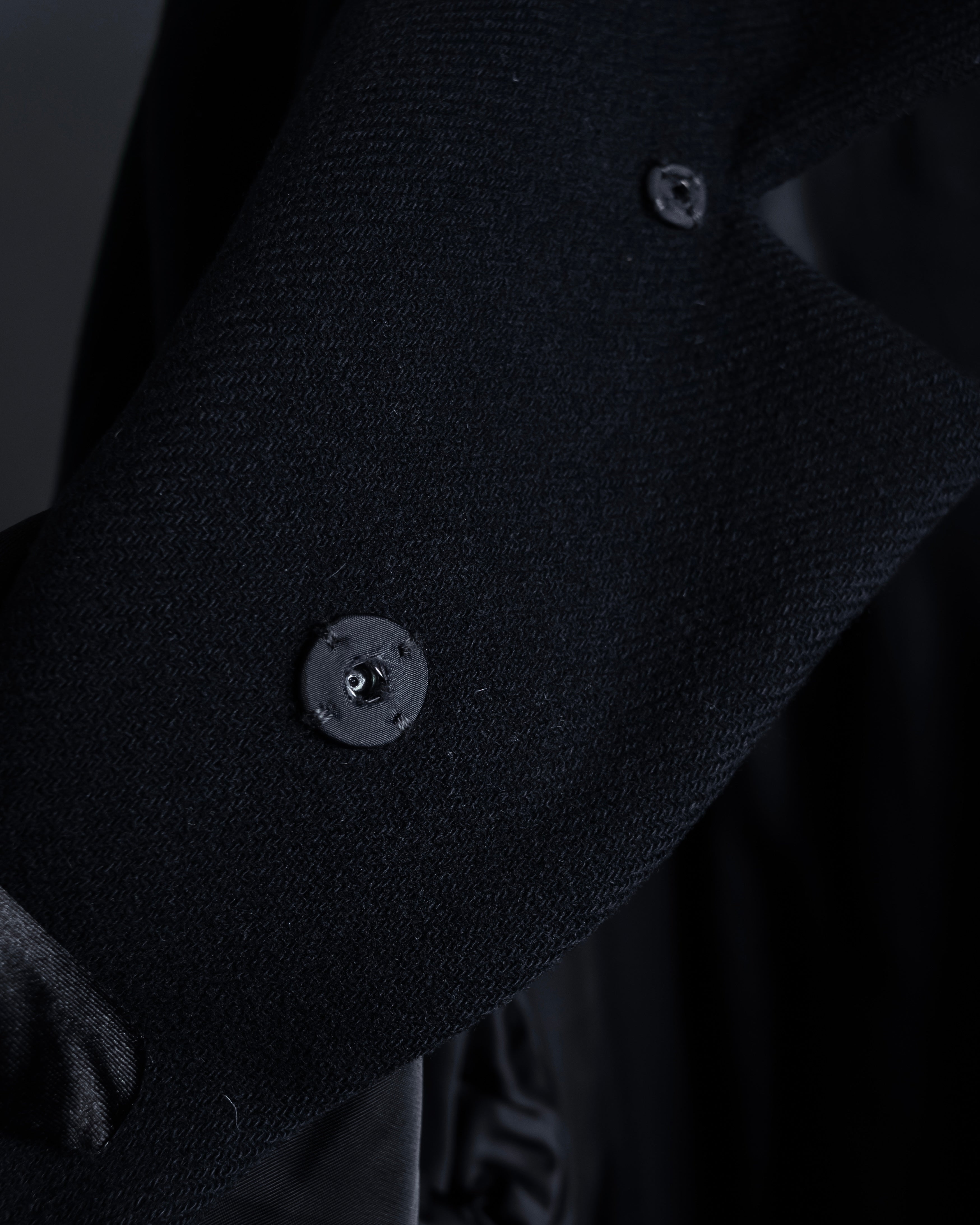 "ISSEY MIYAKE PLANTATION" Minimalist design A-line stand collar coat