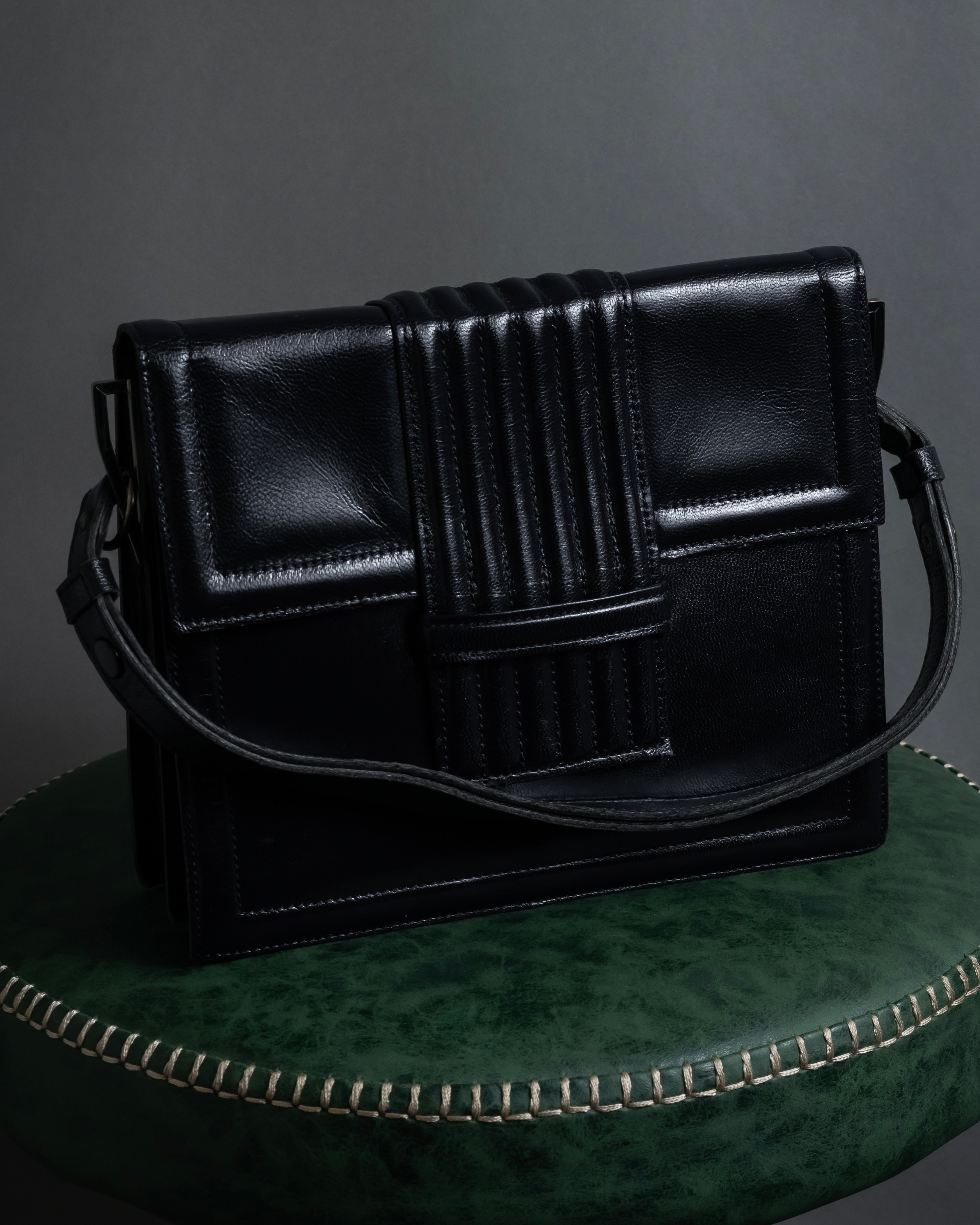 "YVES SAINT LAURENT" Straight ridge design square forum leather bag