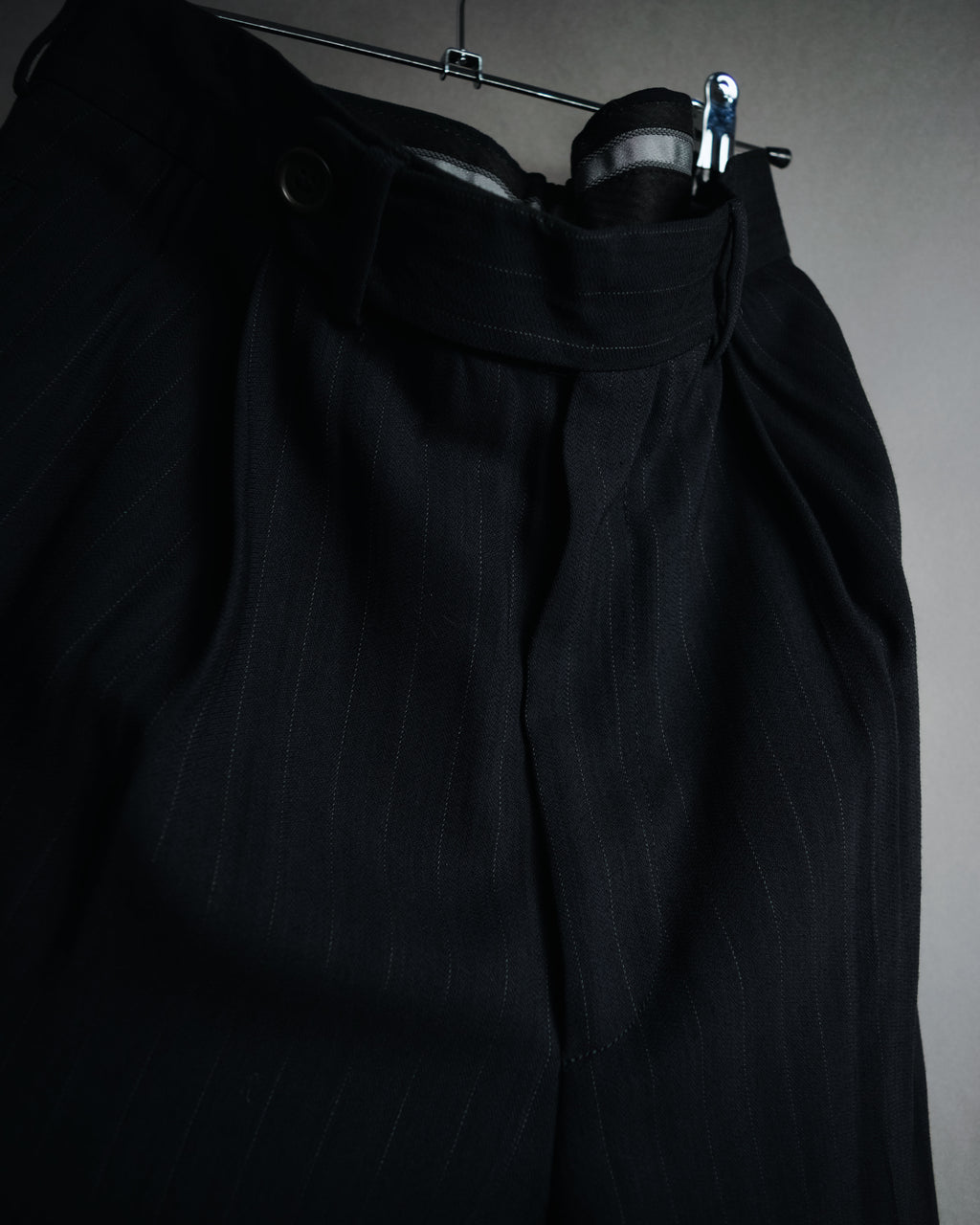 "GIORGIO ARMANI" 90’s pinstripe soft-tailored suit set