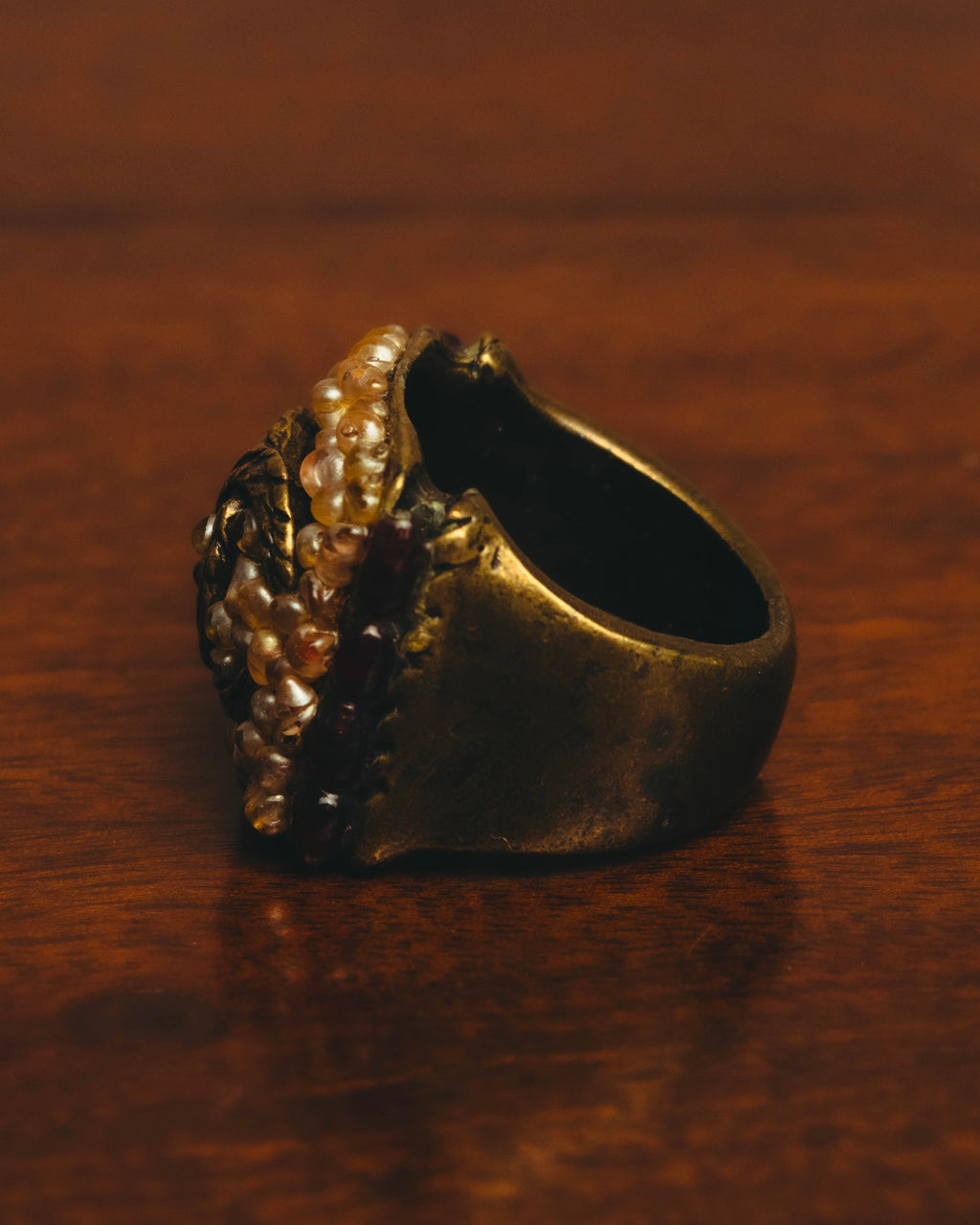 -SPECIAL- “CHANEL” 2000AW Glass pearl embellished CC statement ring