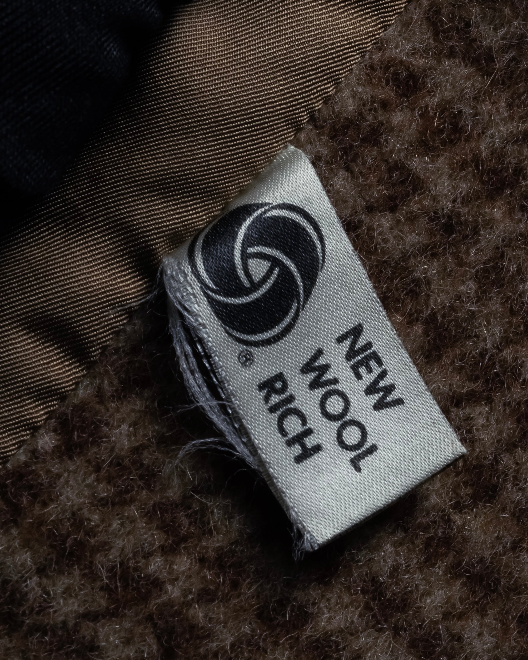 "BURBERRYS" Houndstooth pattern belted stand collar coat