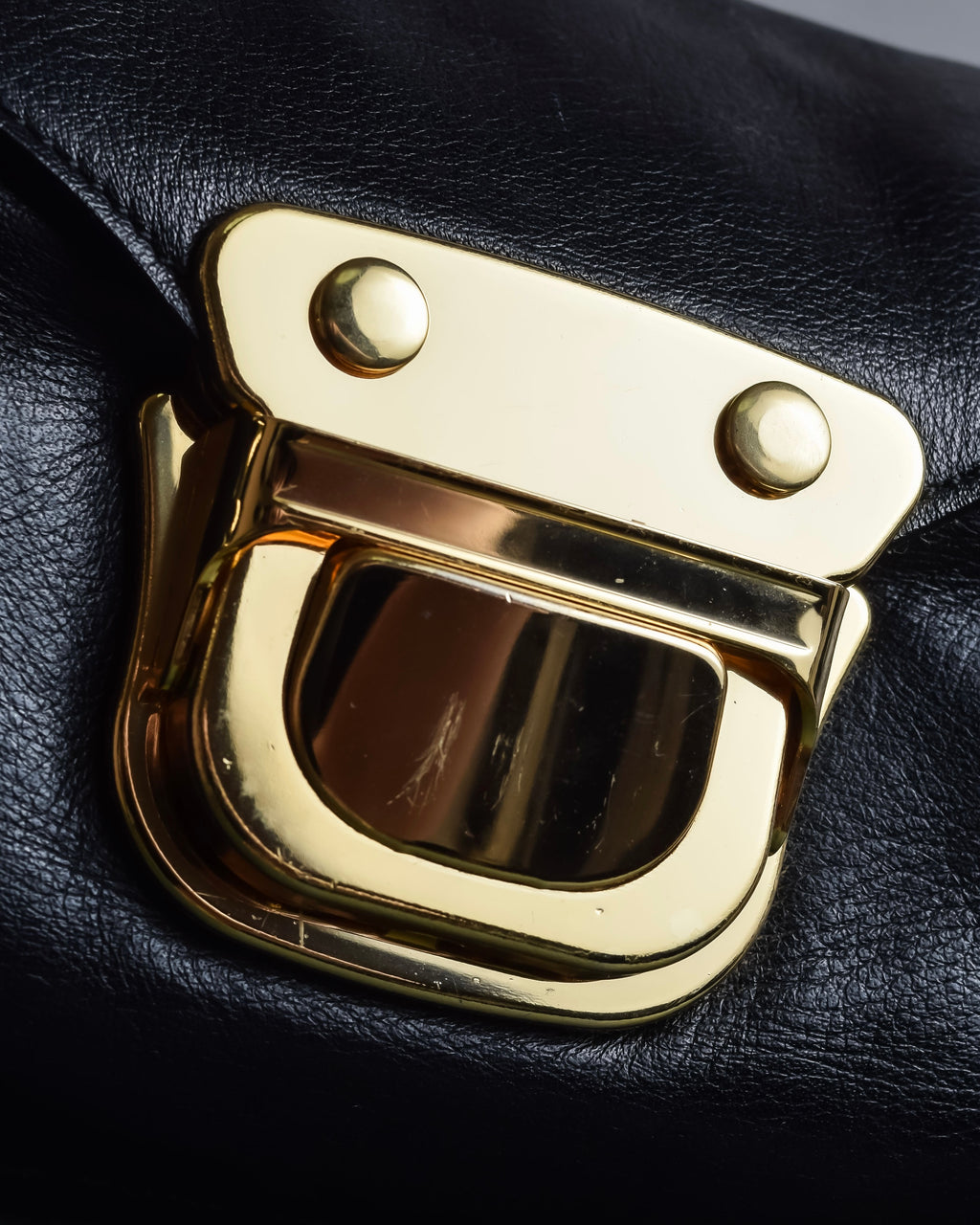 "ADMJ" Gold clasp grain leather shoulder bag
