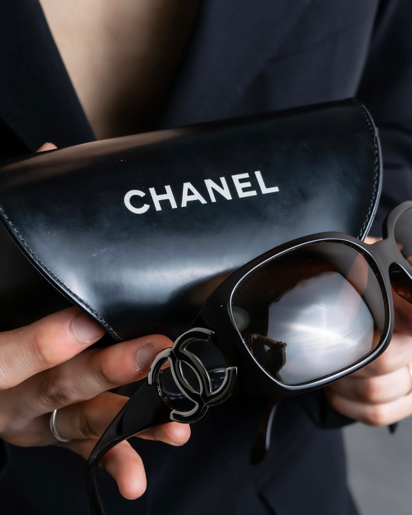 “CHANEL” Coco motif designed sunglasses