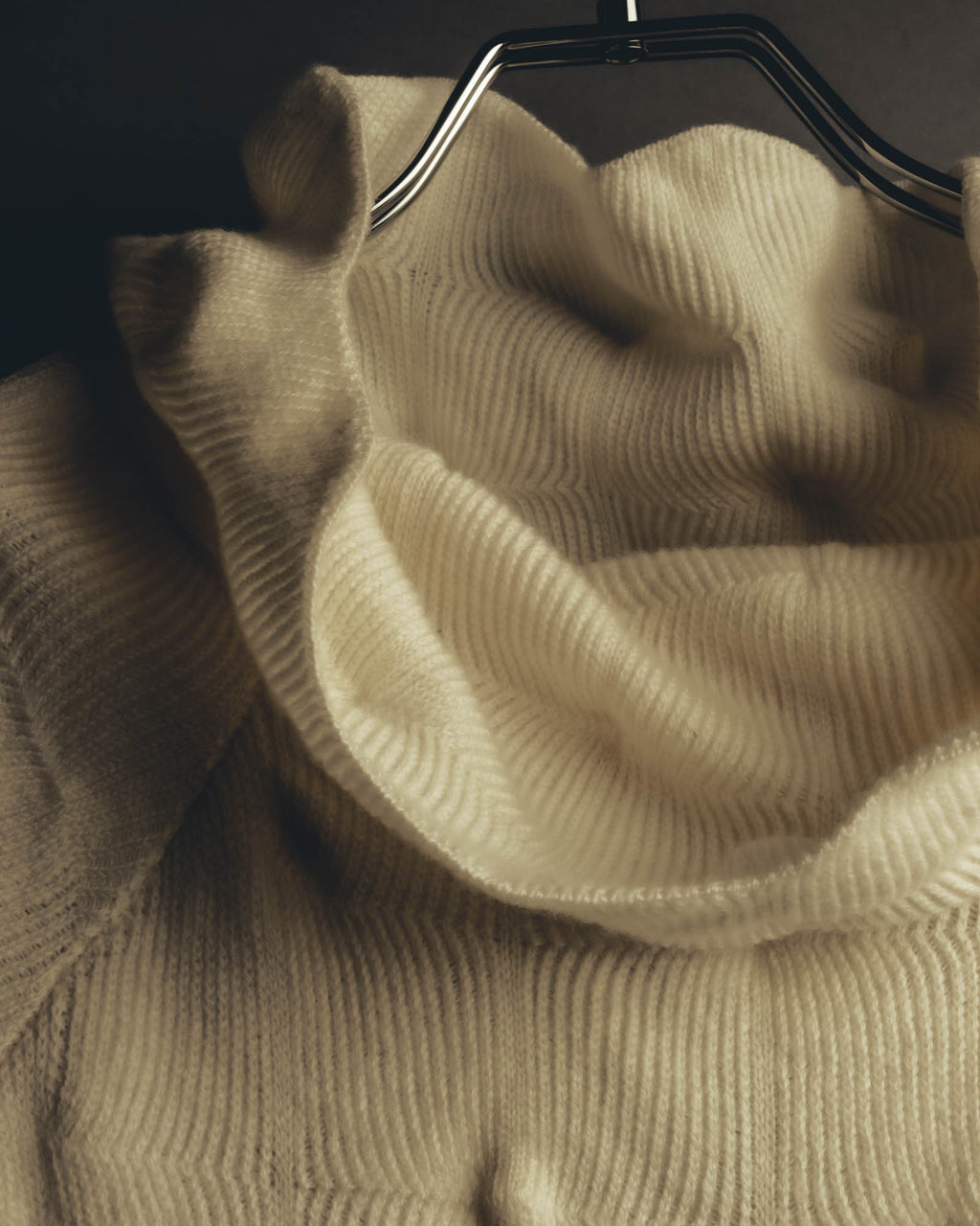 "Alexander McQueen" 90's-00's Sculptural ribbed turtleneck wool knit sweater
