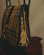 “Burberrys” 80’s-90’s Shadow horse check saddle shoulder bag