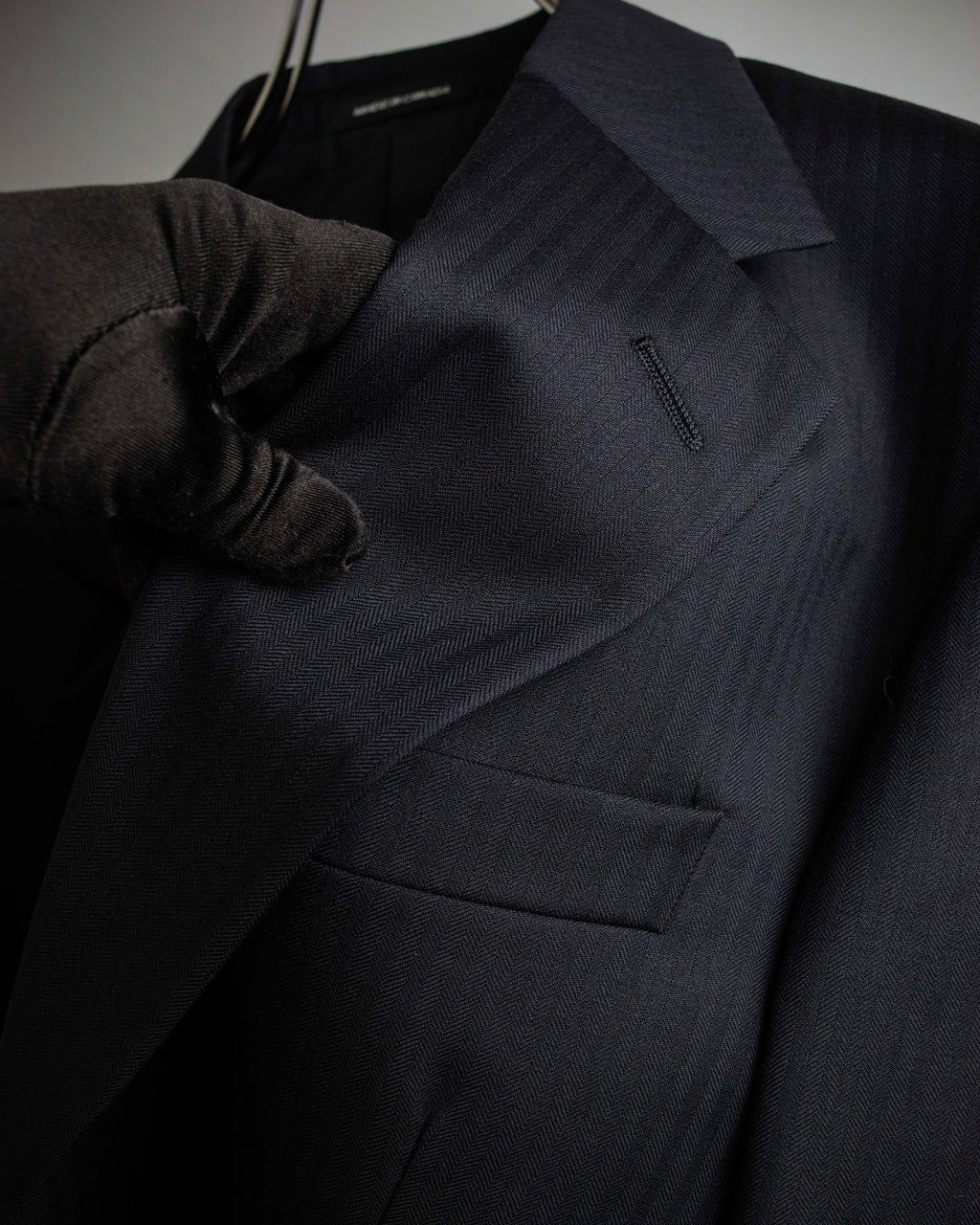 "YVES SAINT LAURENT" Classical tailoring shadow stripe pattern set up