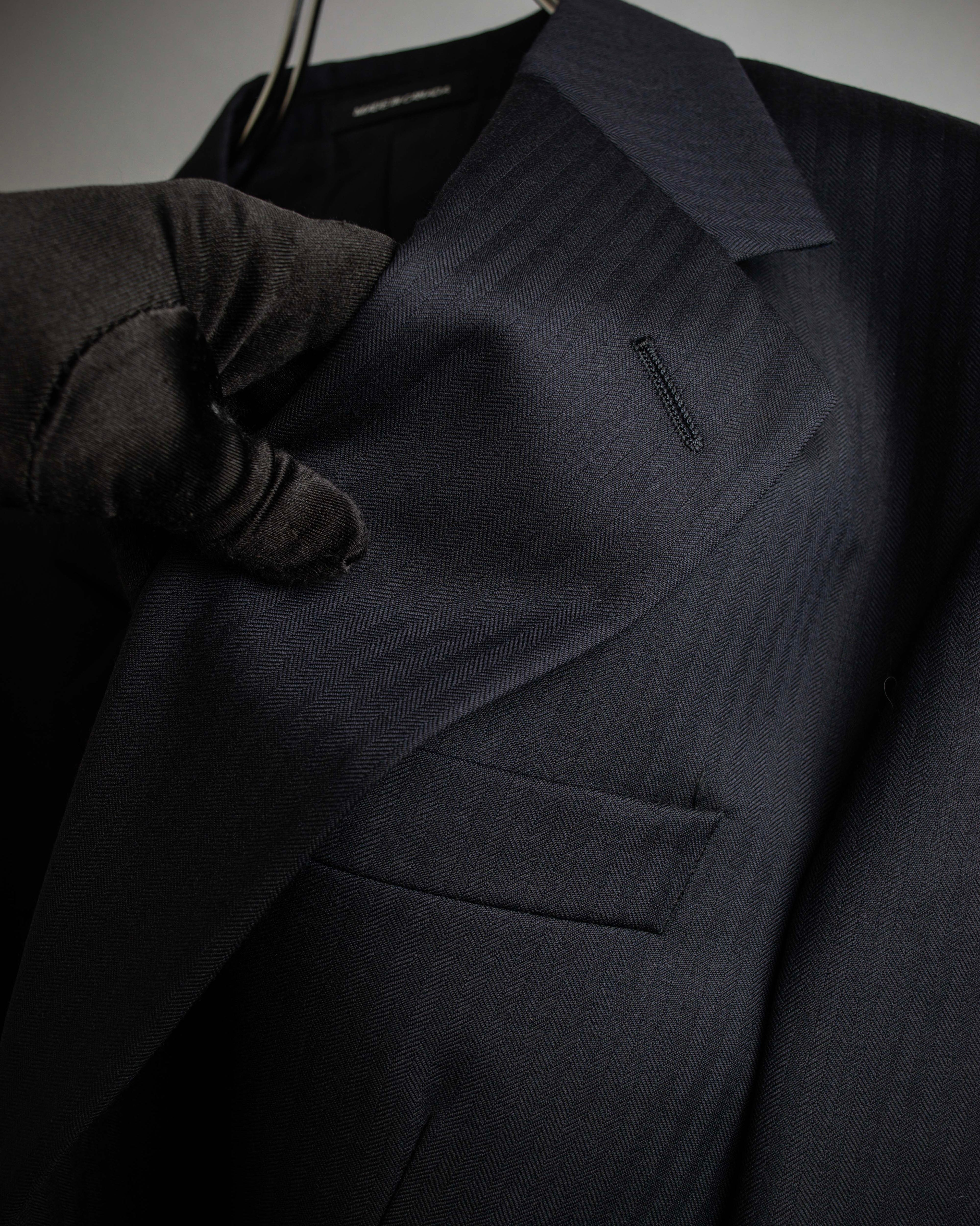 "YVES SAINT LAURENT" Classical tailoring shadow stripe pattern set up