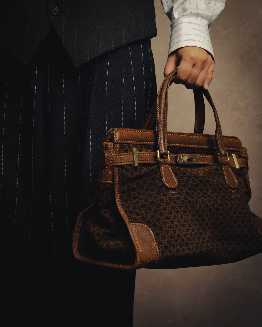 -SPECIAL- "GUCCI" 70's Micro GG suede turn-lock handbag