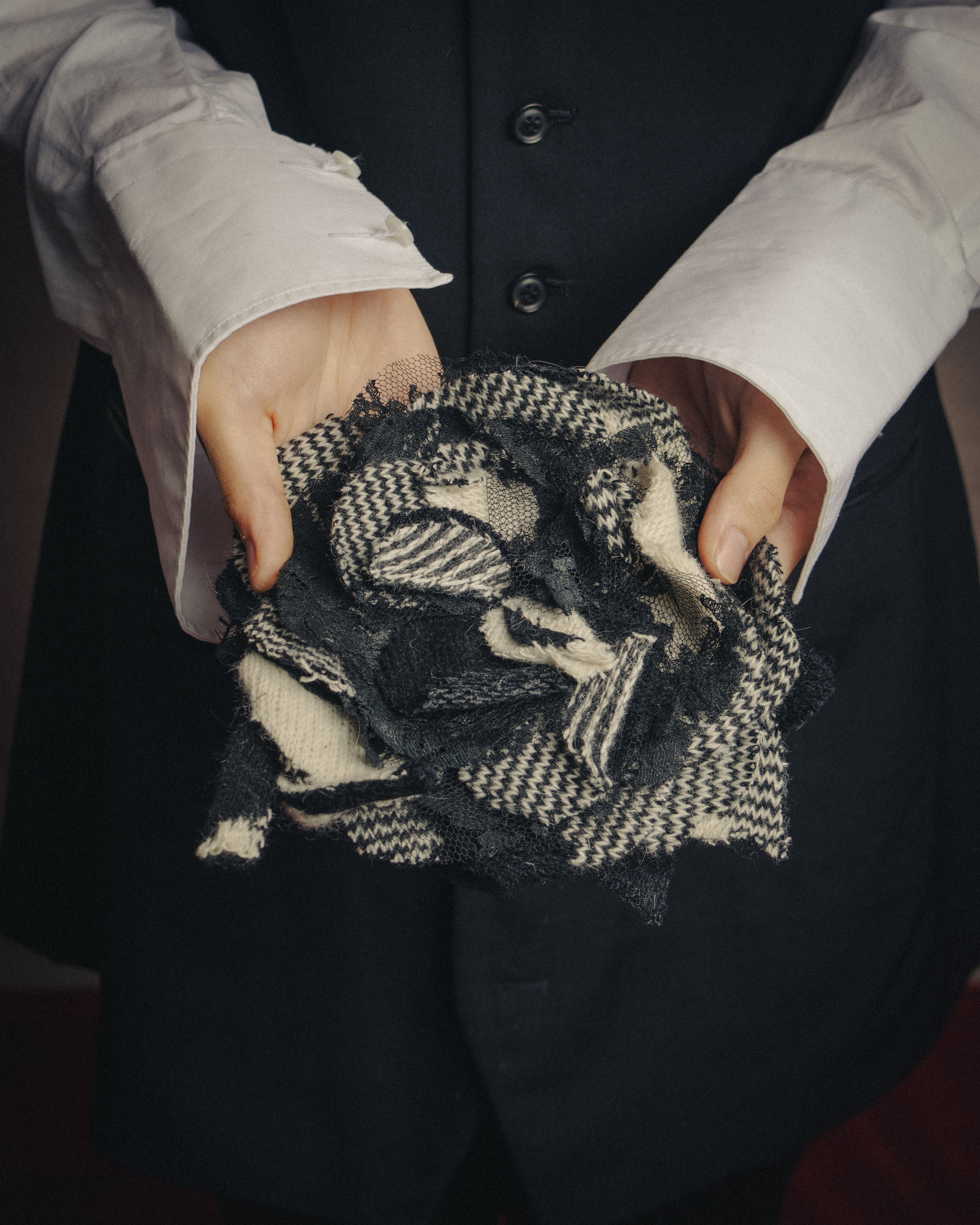 -SPECIAL- “VALENTINO” 00’s houndstooth lace flower corsage