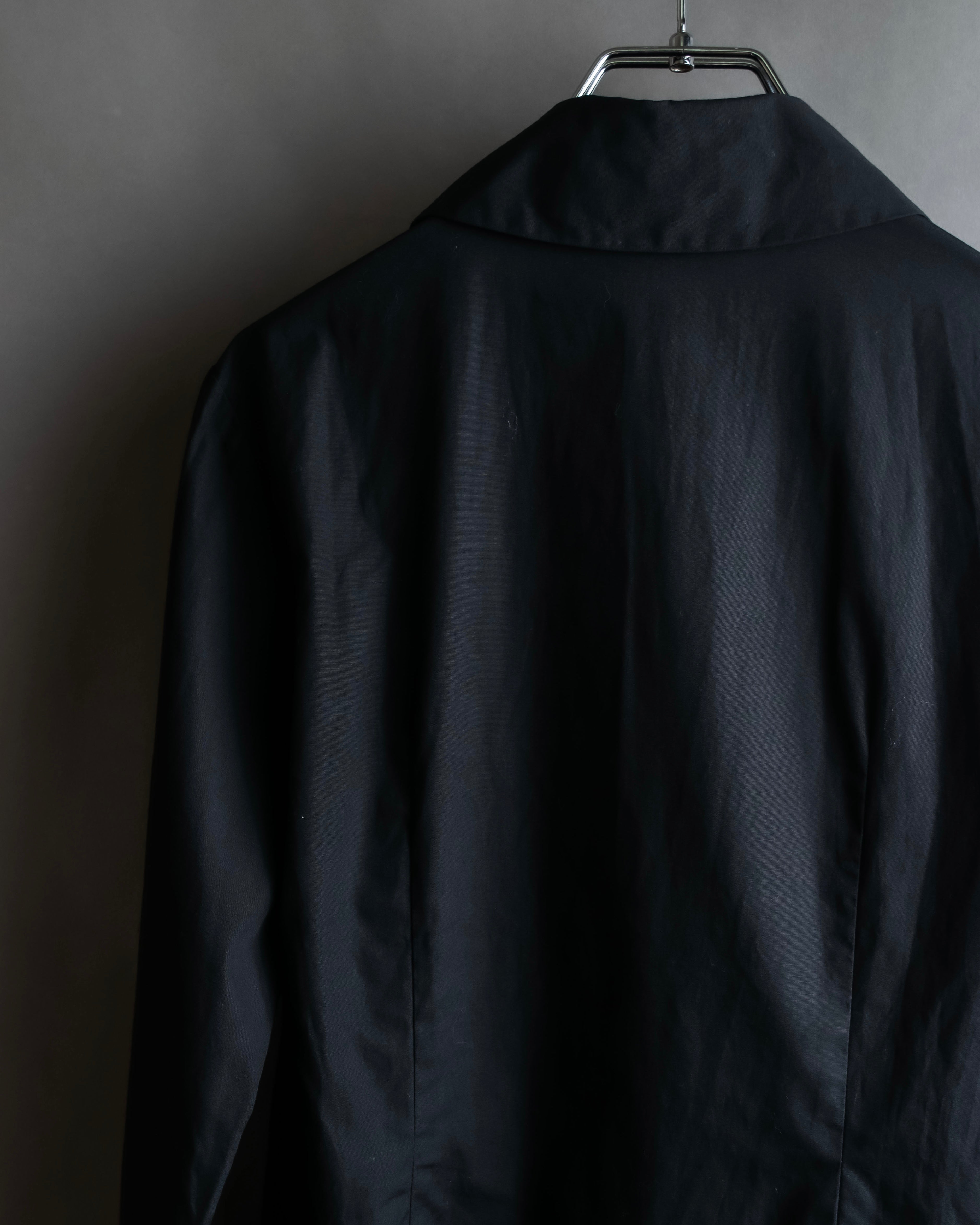 "Vivienne Westwood RED LABEL"
 Draped neck design black cotton shirt