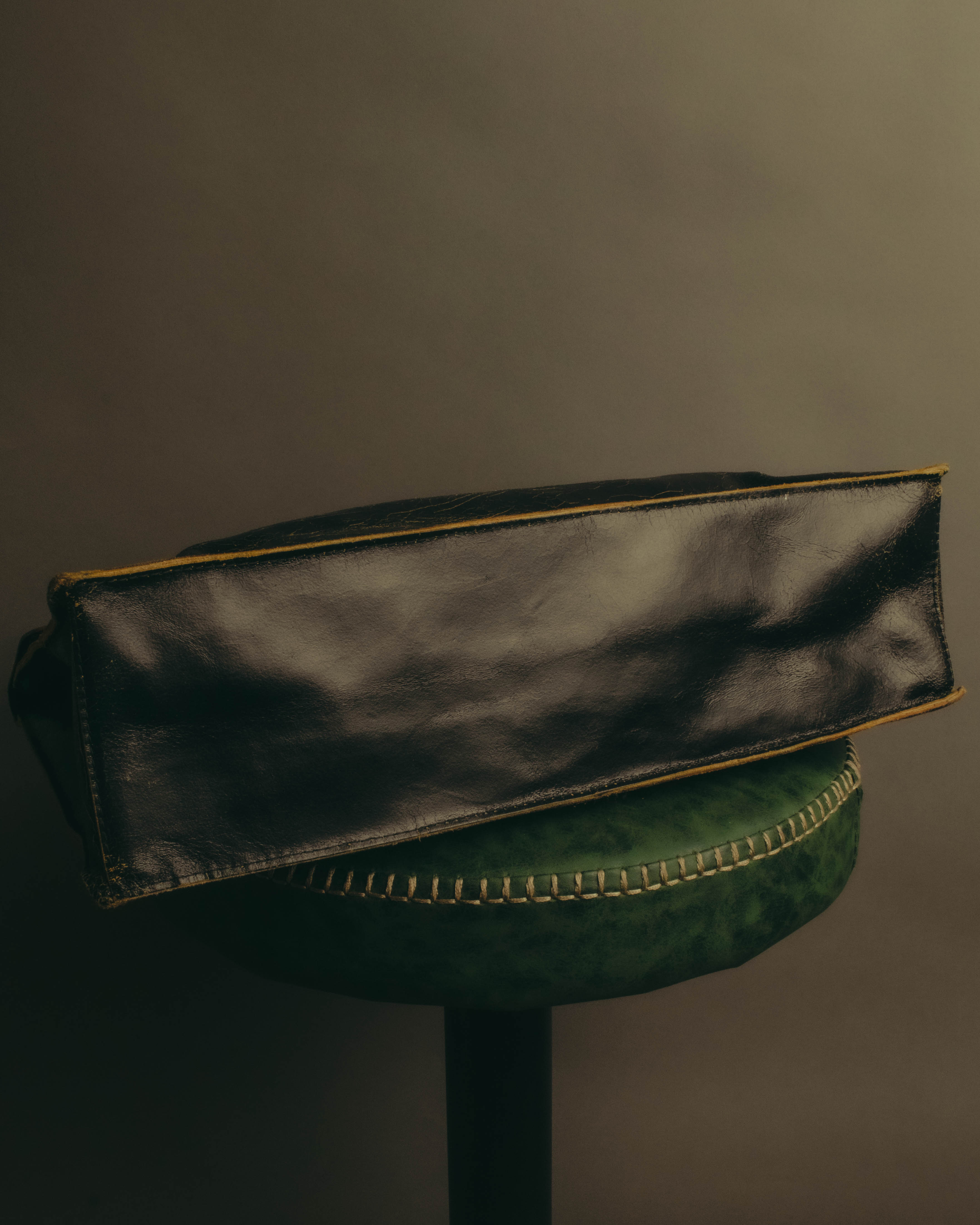 "Miu Miu" 90's-00's Cracked leather tote handbag