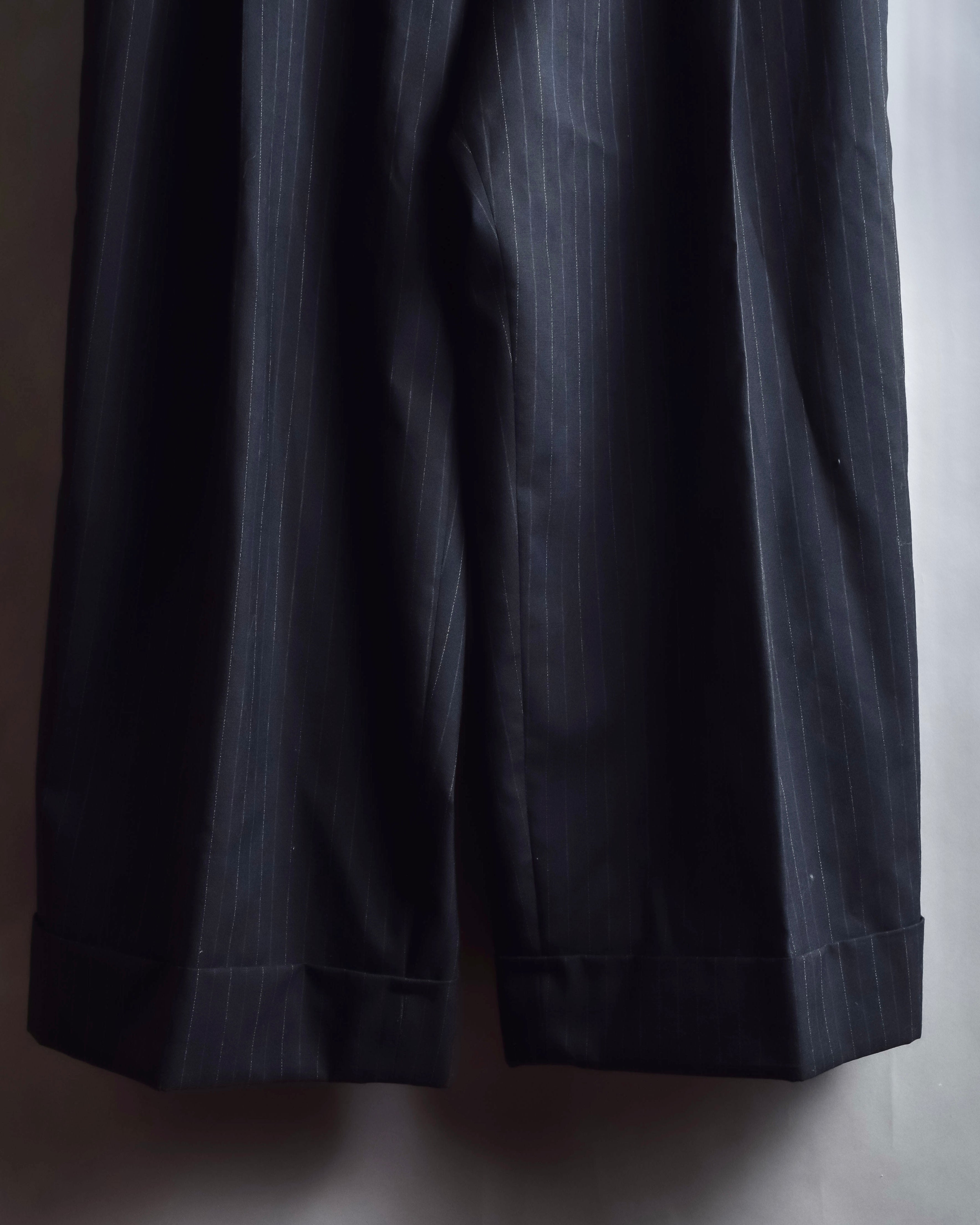 "YOHJI YAMAMOTO FEMME" 10AW Pinstripe pattern tuck wide slacks