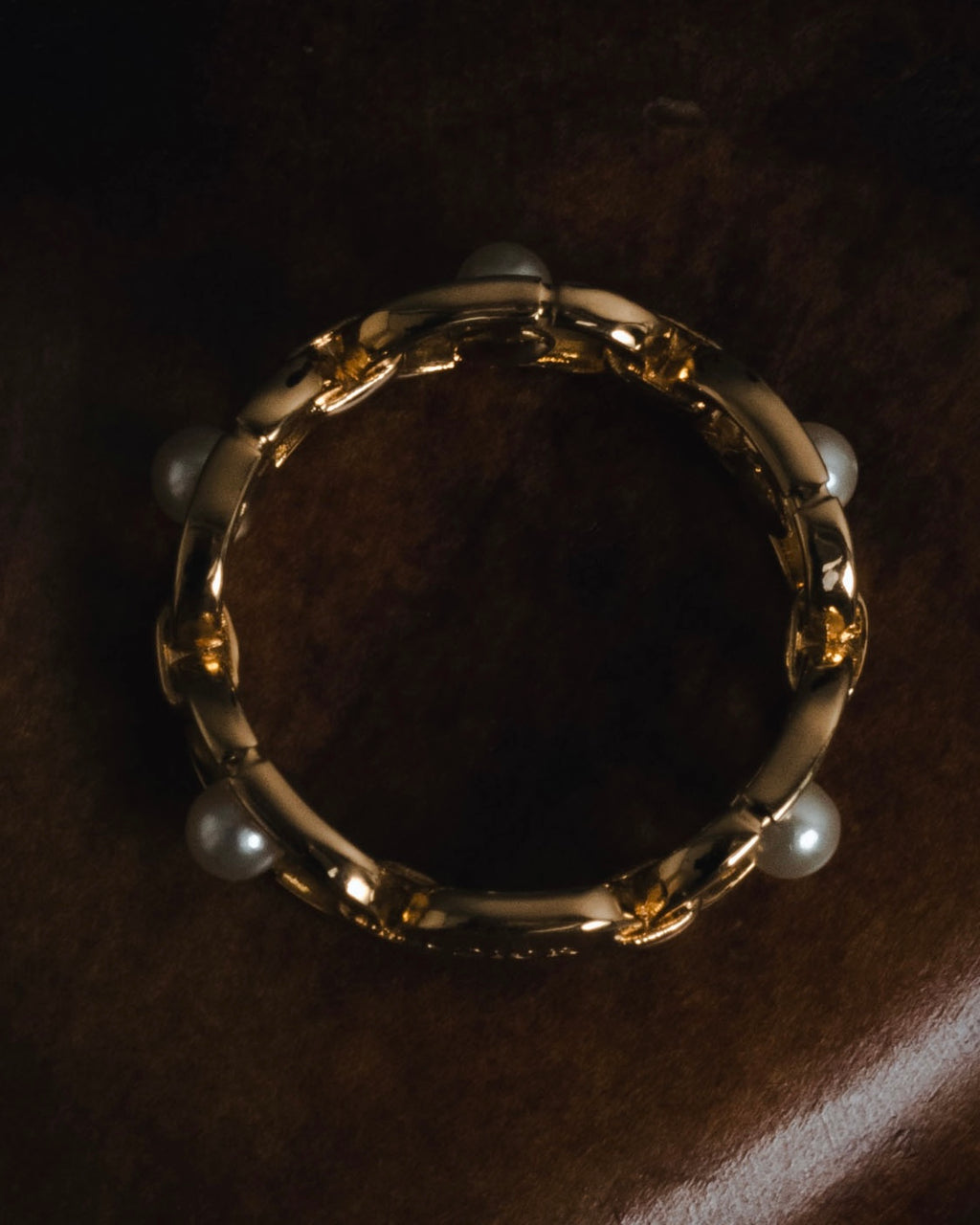 "DIOR" Chain link pearl accents ring