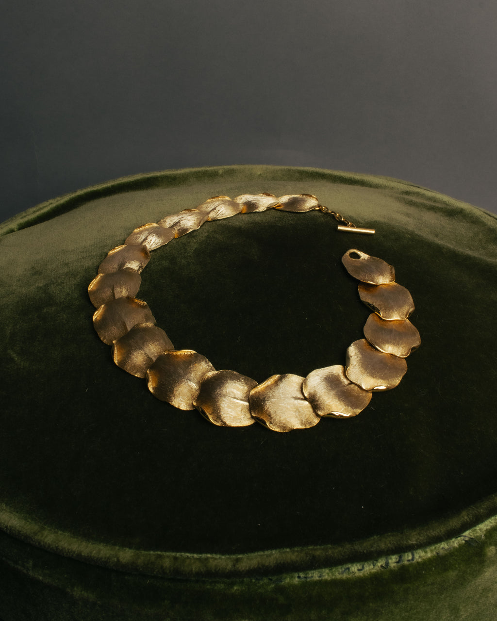 -SPECIAL- “BALENCIAGA” 2000-2012 Ghesquière era sculptural petal necklace