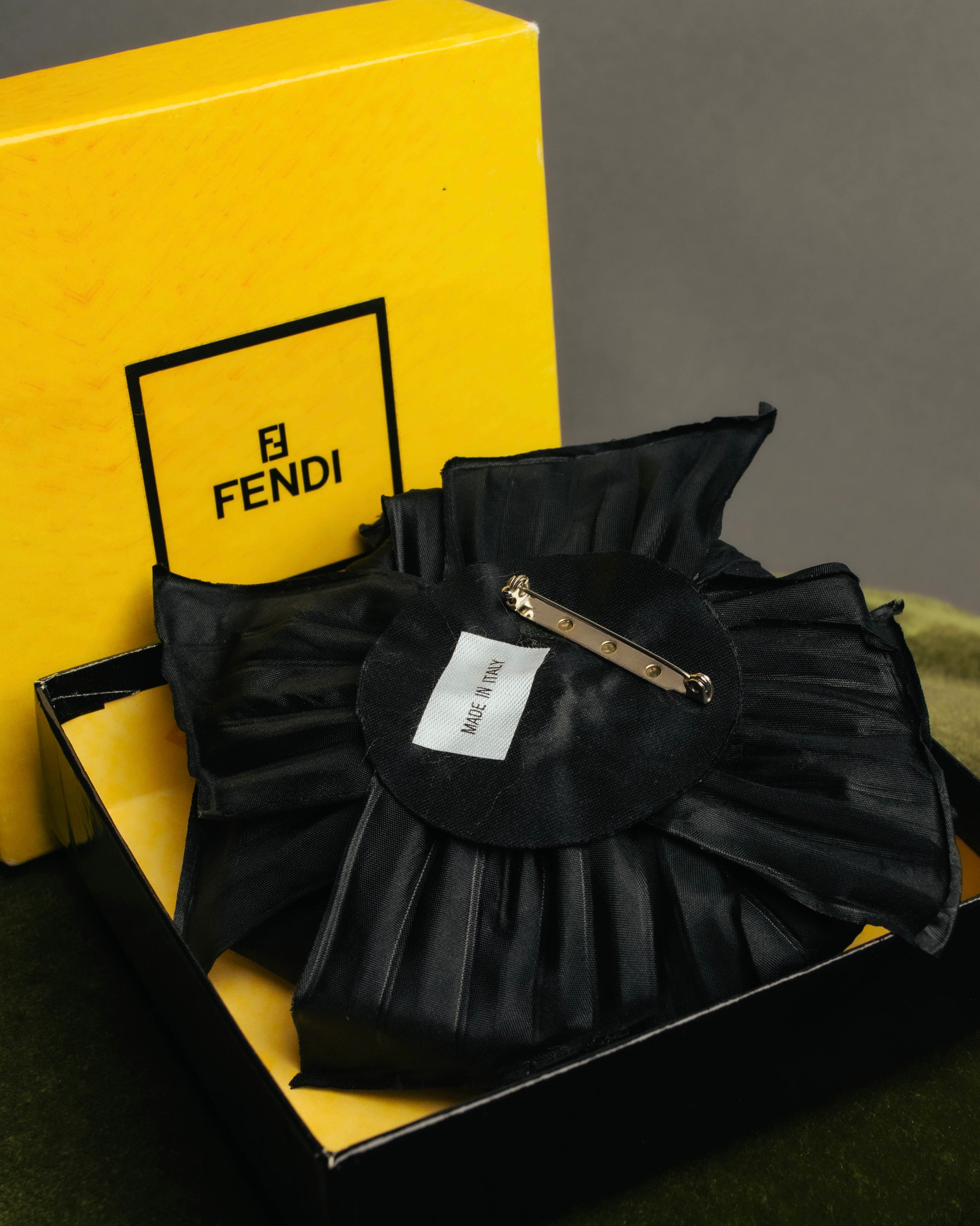 "FENDI" 90's-00's Sculptural fabric flower brooch