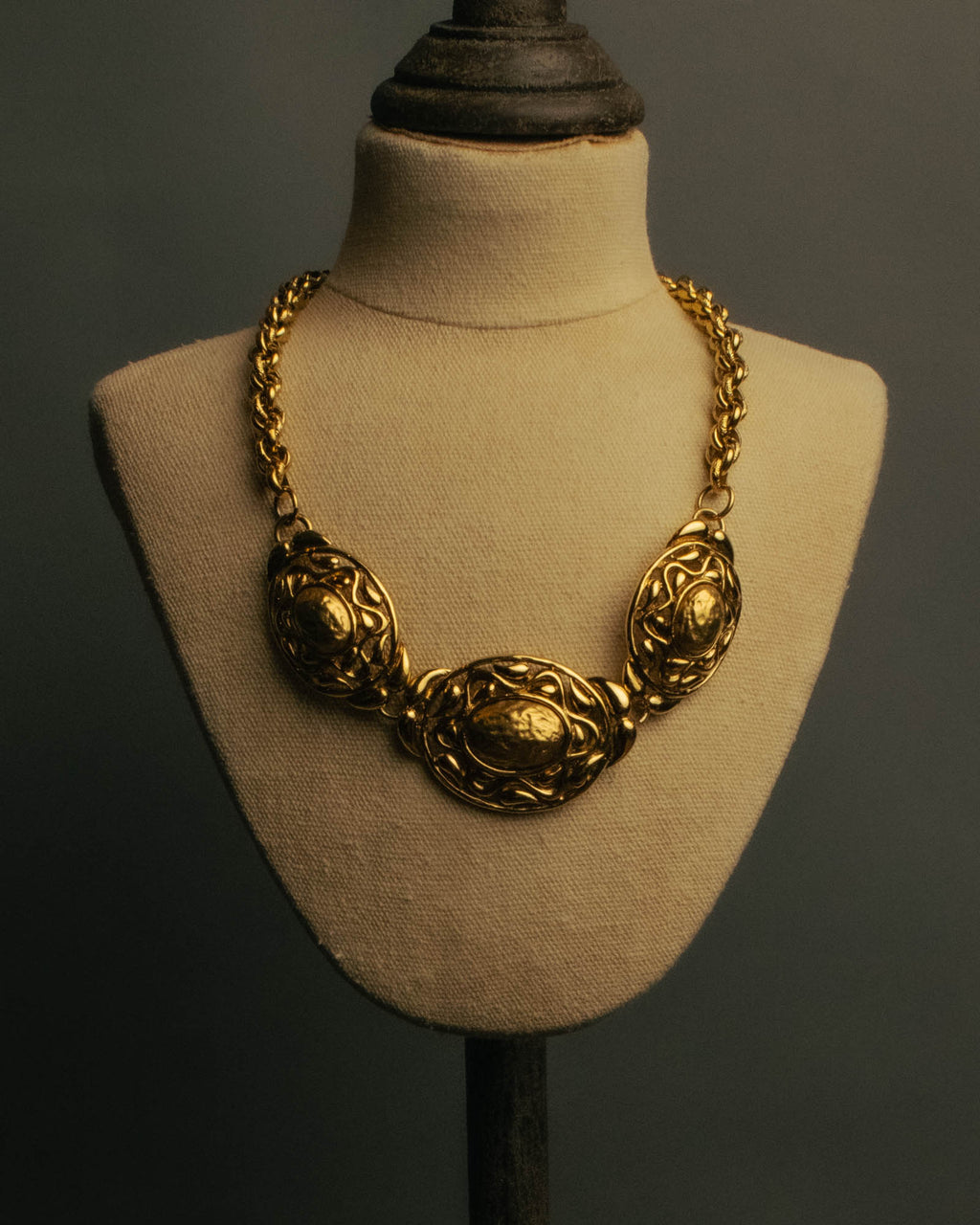 -SPECIAL- “YVES SAINT LAURENT” 80’s-90’s Baroque statement necklace