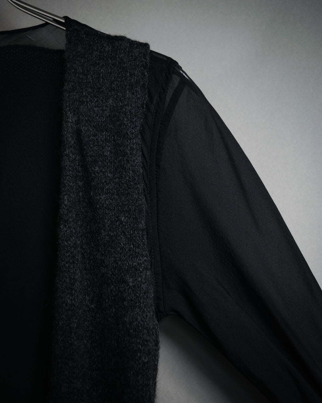 “DRIES VAN NOTEN” 90’s–Early 00’s Cashmere and silk layered belted cardigan