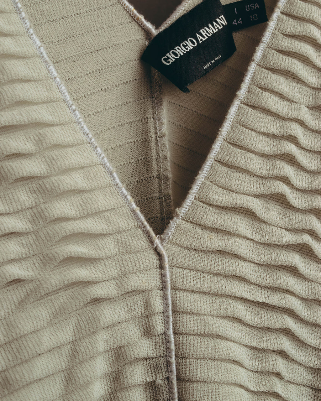 “GIORGIO ARMANI” 2000’s Textured wave knit vest