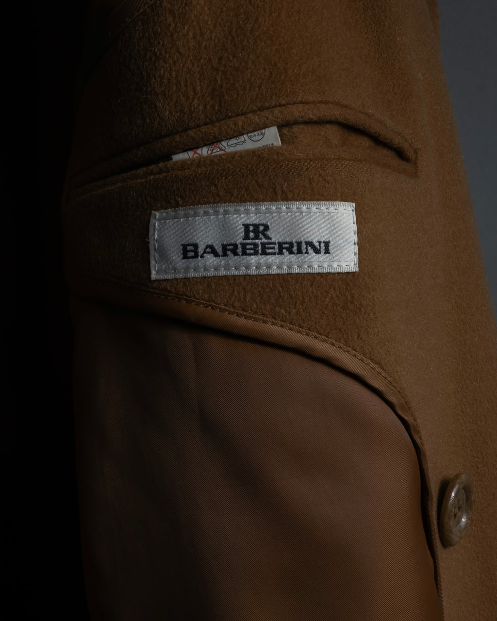"BARBERINI" Classically tailored 100% cashmere chester coat