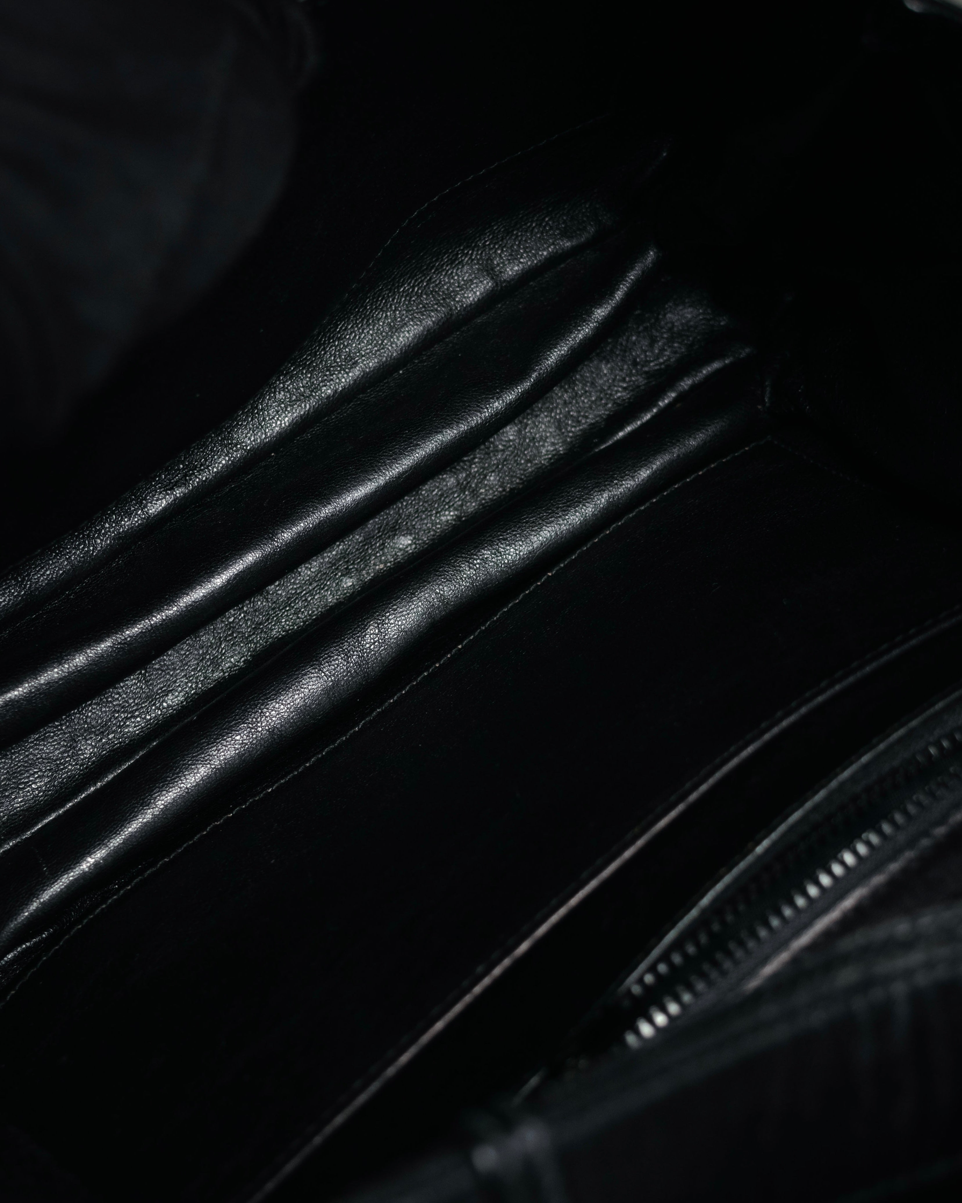 "GUCCI" 70’s boutique push lock box calf shoulder bag