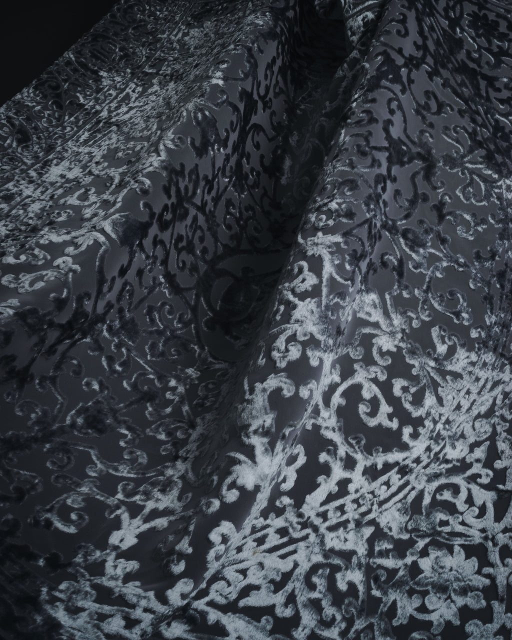 "Christian Dior" 80’s-90’s Burnout velvet arabesque logo stole