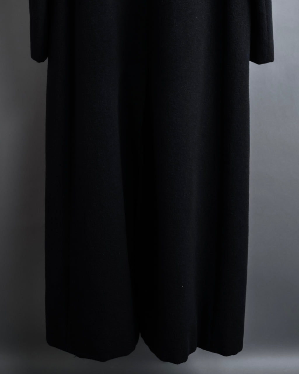 "Max Mara" Silver tag straight line shaped chester coat