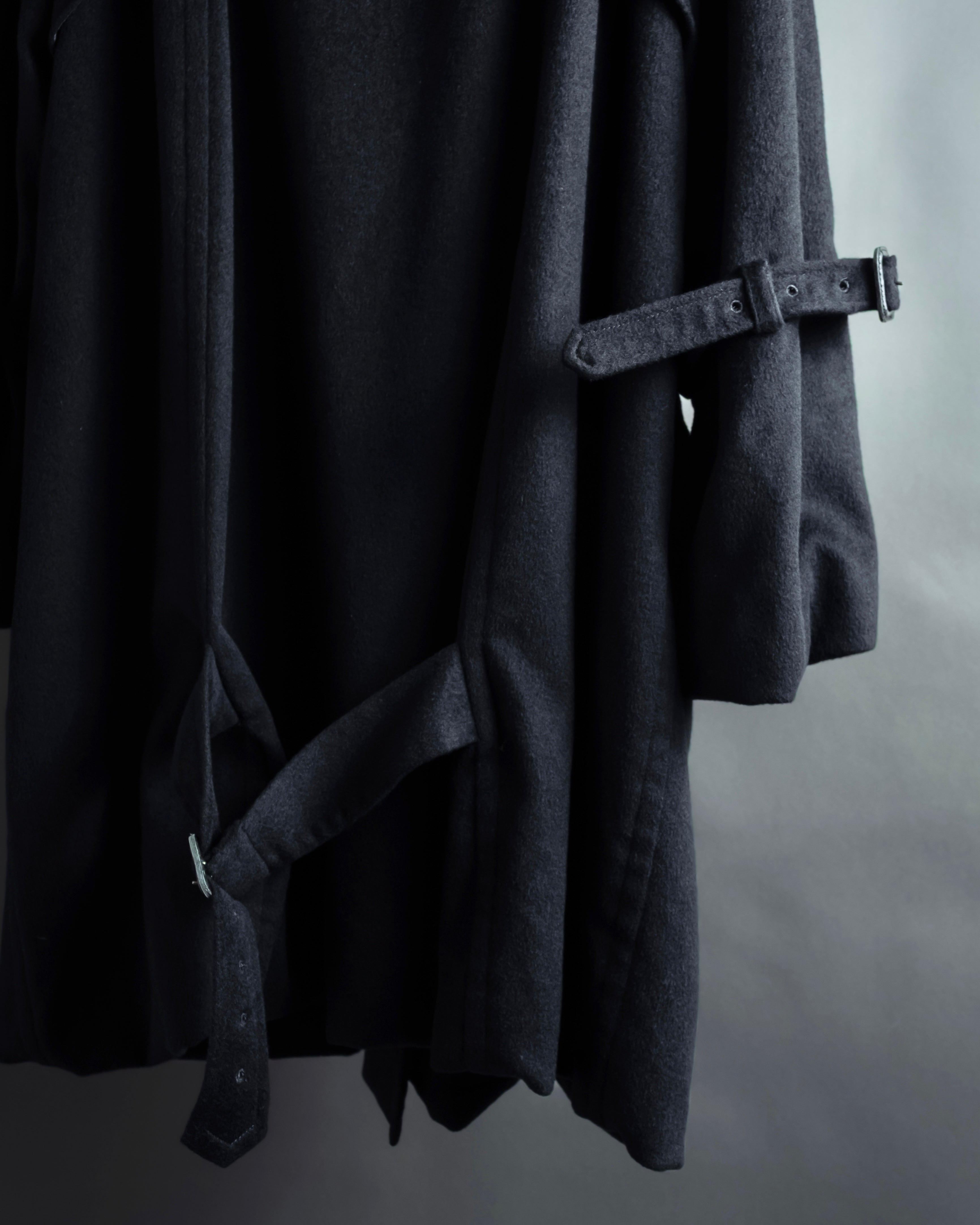"TORUICHOU" Muffler-style collar military detail coat