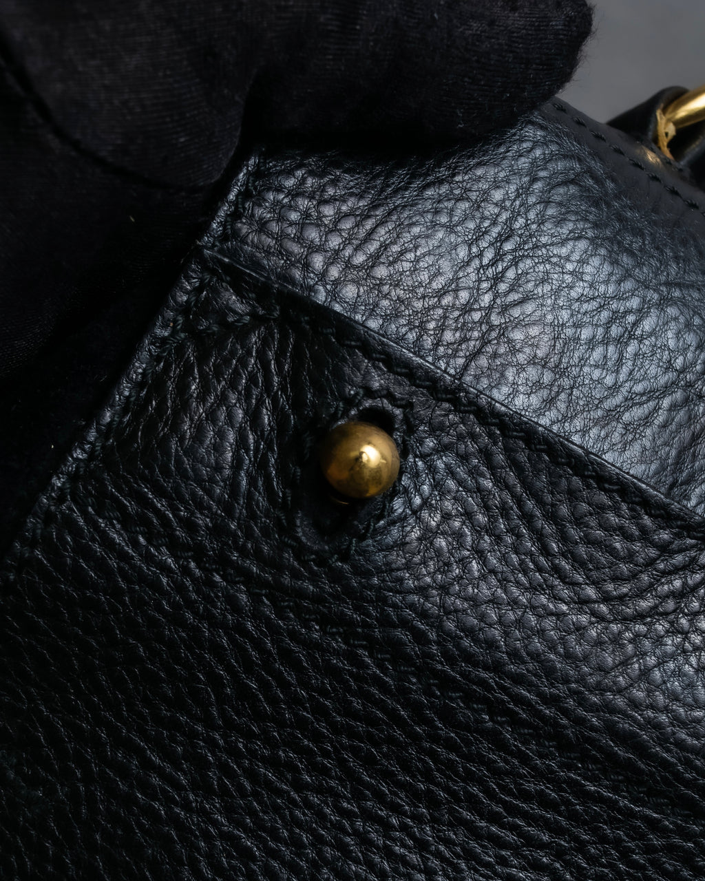 "YVES SAINT LAURENT" Muse to gold metal parts one-handle leather bag